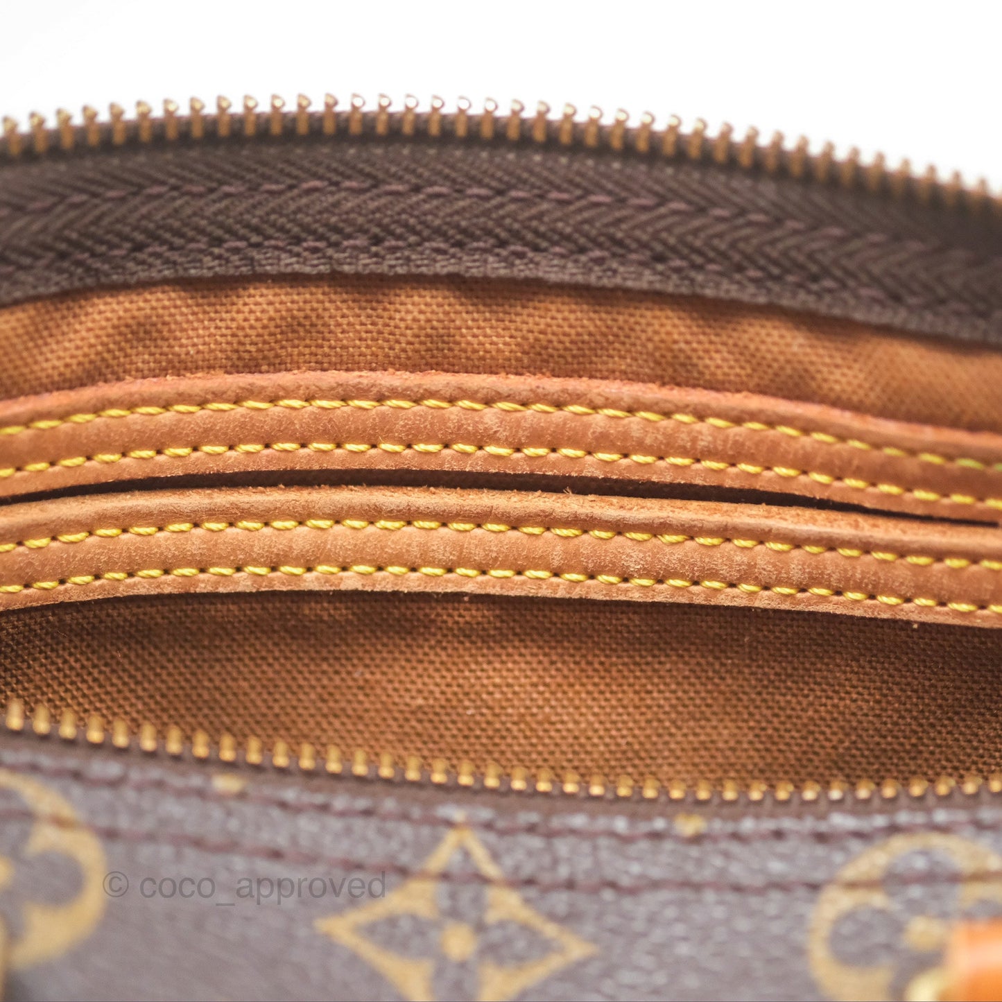 Louis Vuitton Vintage Speedy 25 Monogram Canvas