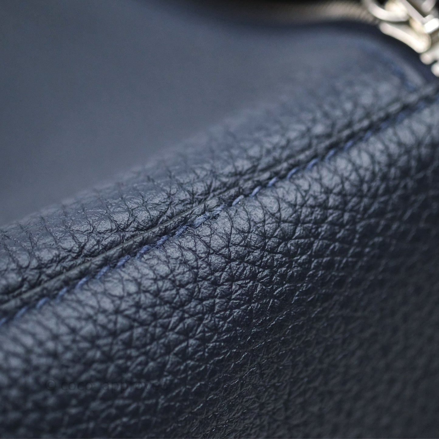 Hermès Lindy 26 Bleu Nuit 2Z Taurillon Clemence Palladium Hardware