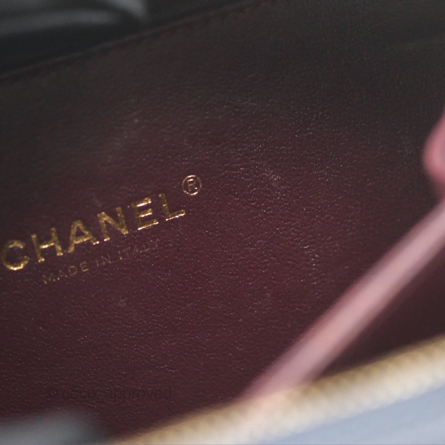 Chanel Quilted Small CC Filigree Vanity Case Navy Black Caviar Gold Hardware