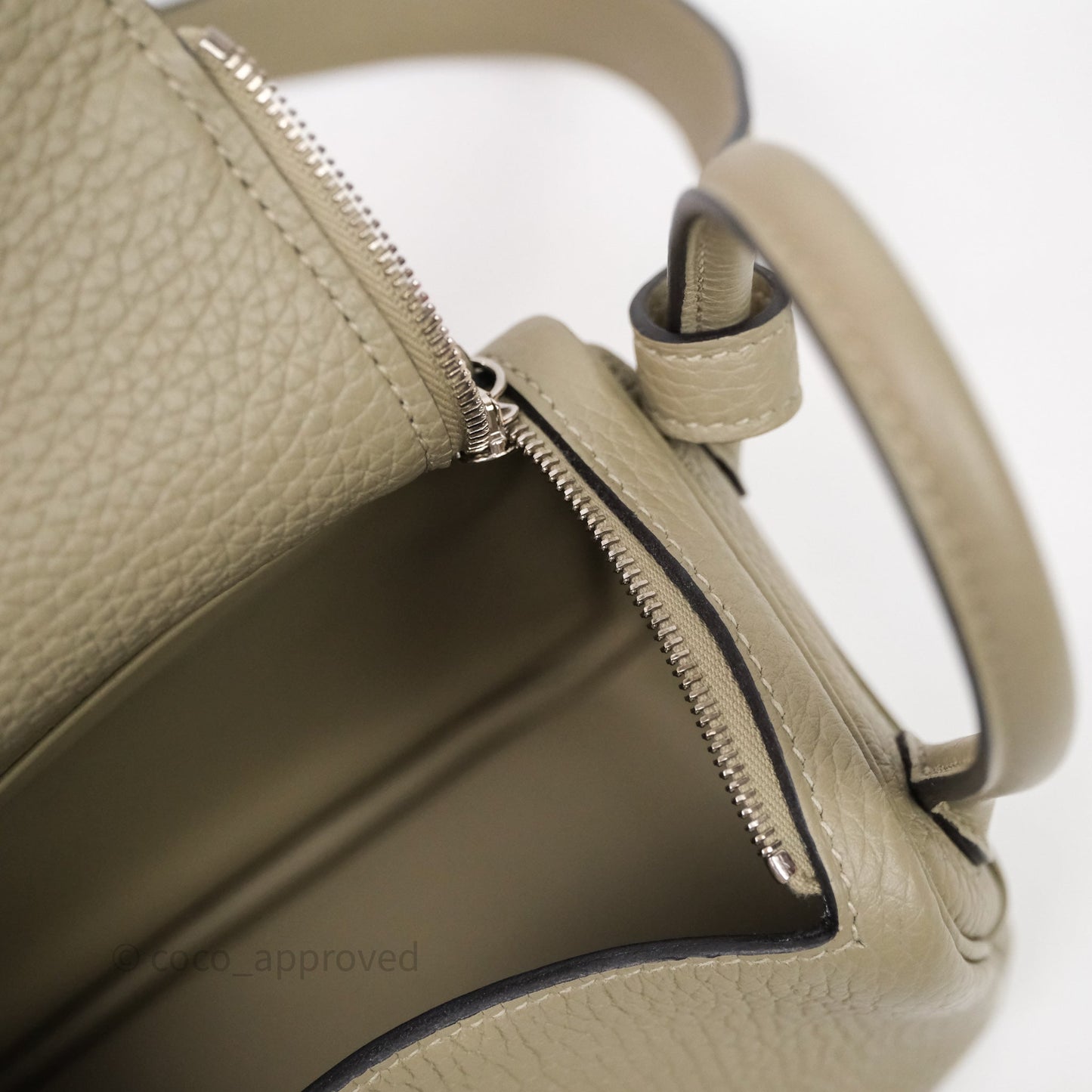 Hermès Mini Lindy 20 Sauge Q1 Clemence Palladium Hardware