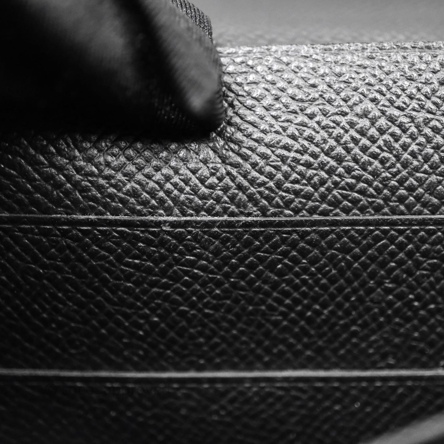 Hermès Clic 16 Wallet On Chain Noir Epsom Gold Hardware