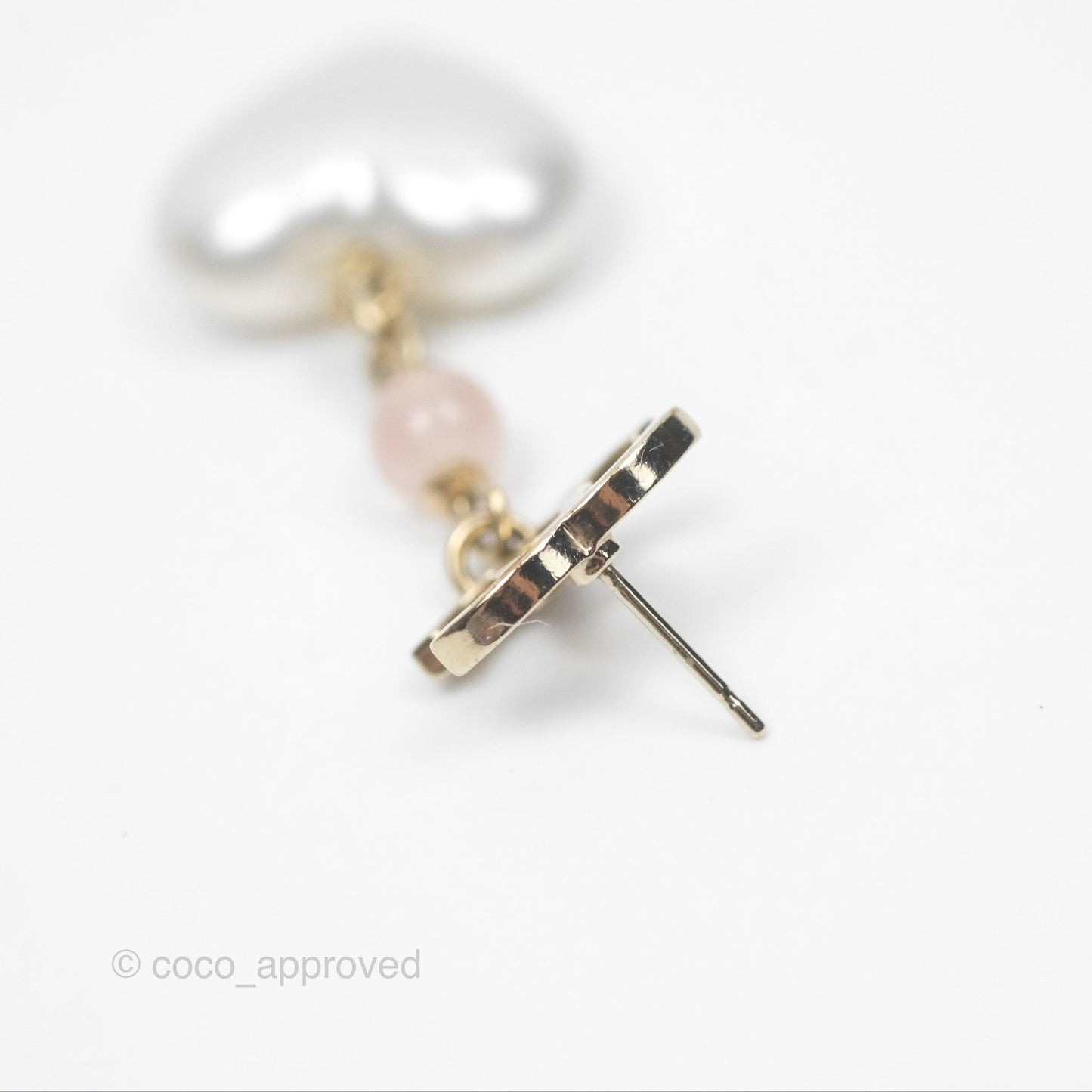 Chanel CC Pink Bead Heart Pearl Crystal CC Drop Earrings Gold Tone 21B