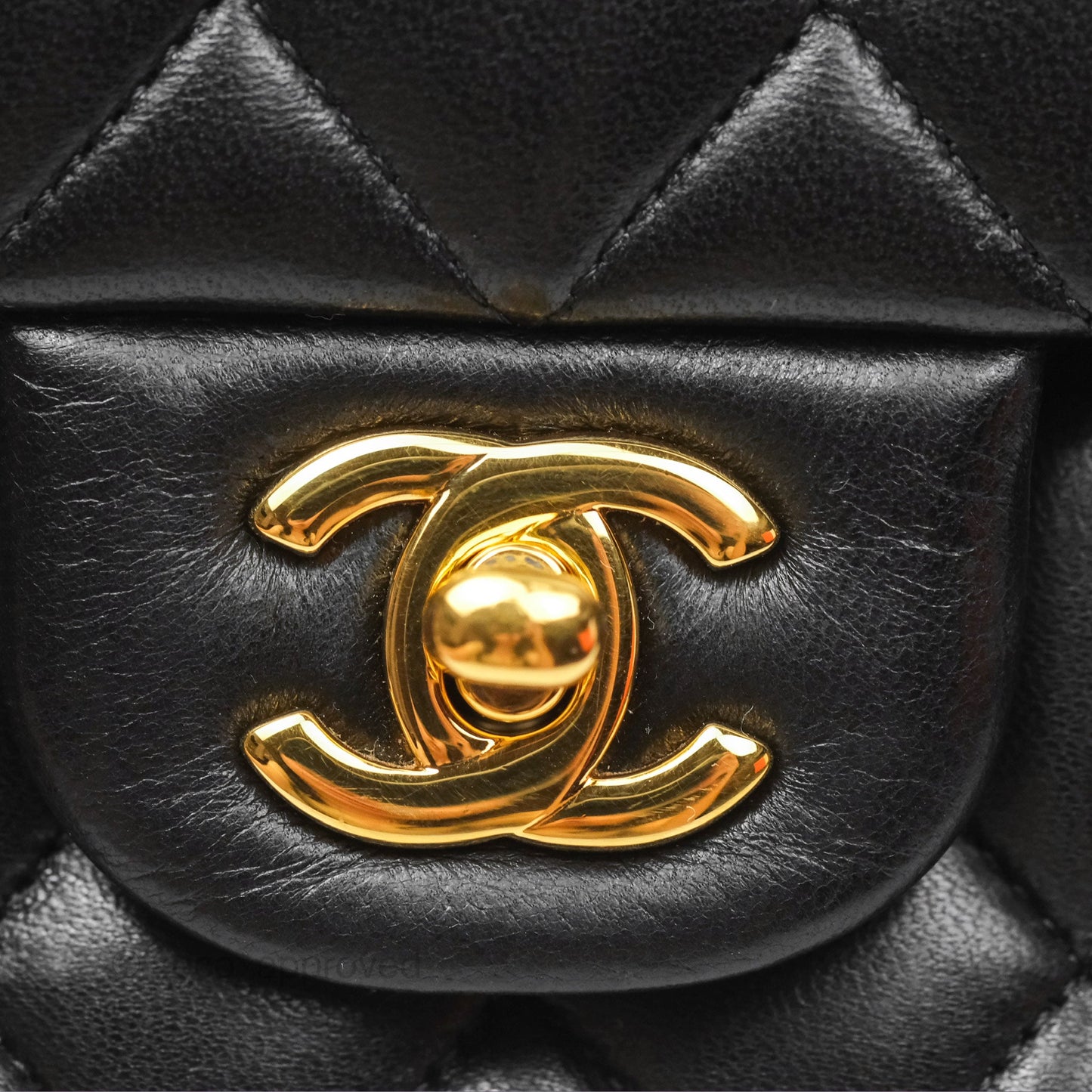 Chanel Classic M/L Medium Flap Quilted Black Lambskin Gold Hardware