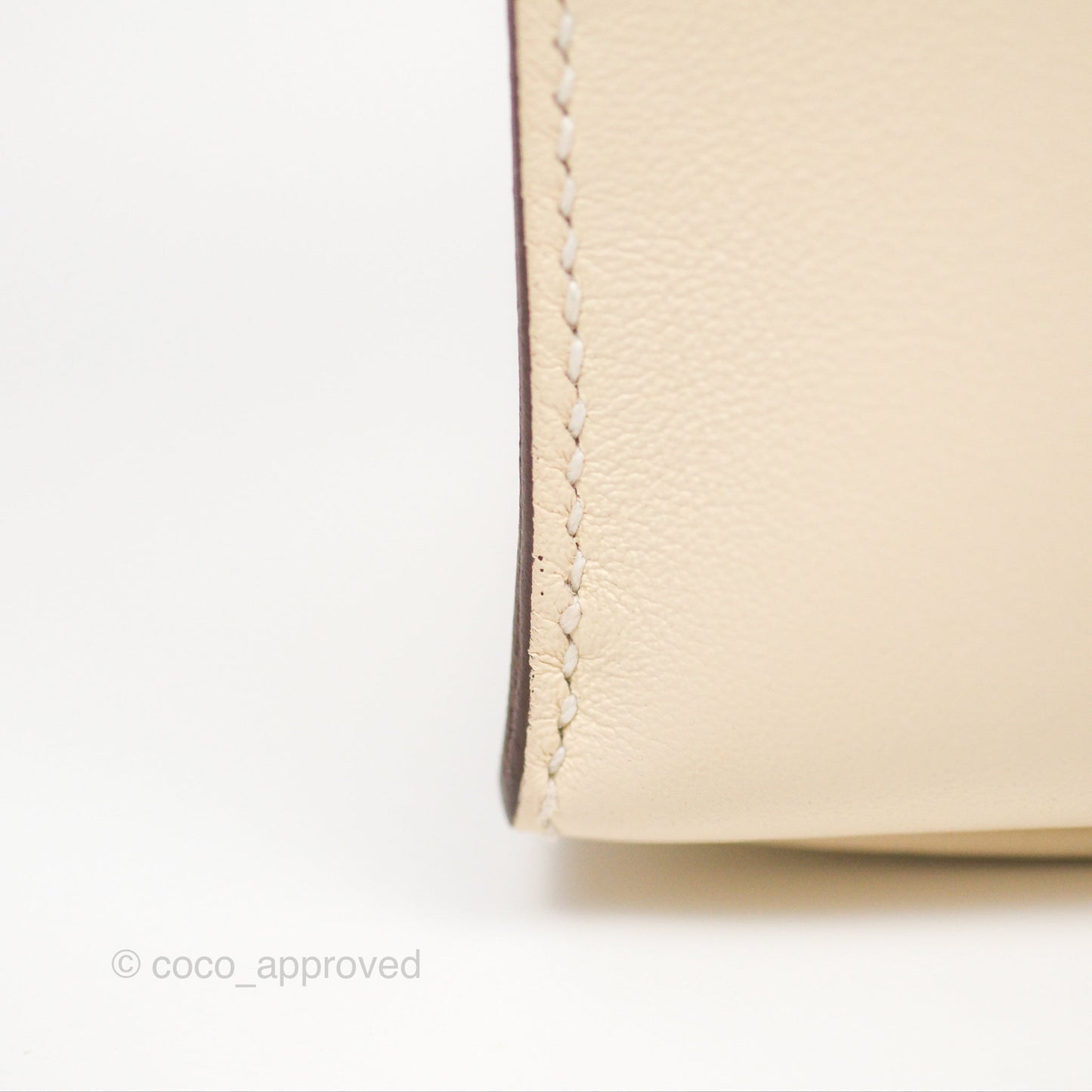Hermès Kelly Mini Pochette Nata I2 Swift Gold Hardware