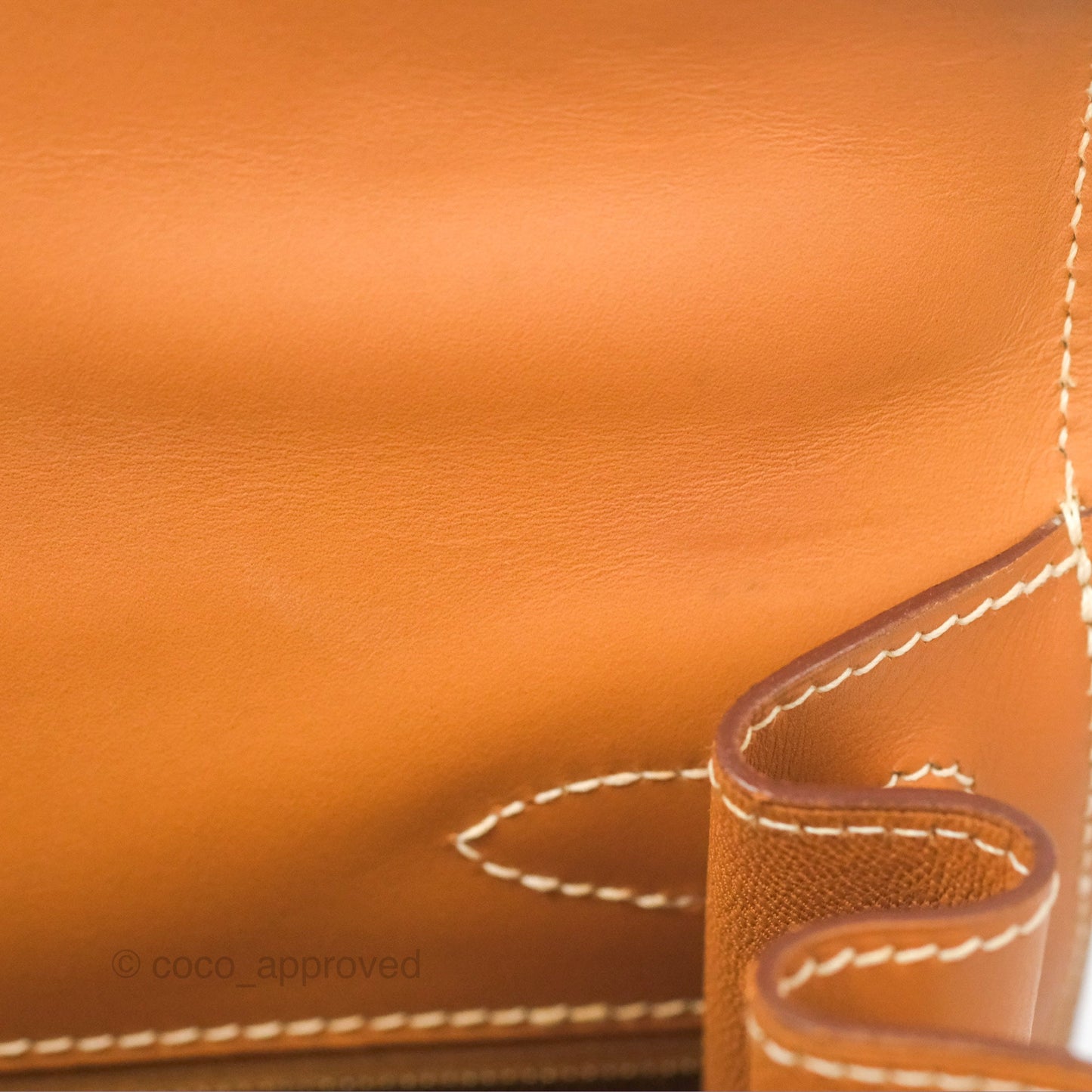 Hermès Vintage Kelly 28 Sellier Gold Calf Gold Hardware