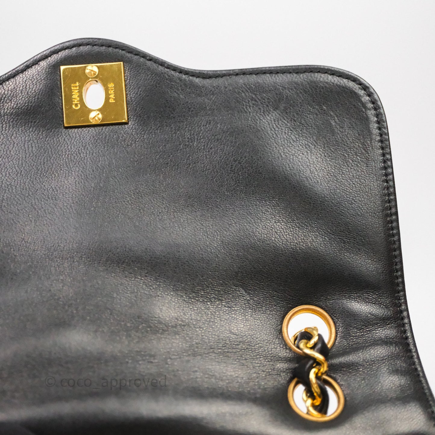 Chanel Quilted Vintage Flap Bag Lambskin Black 24K Gold Hardware