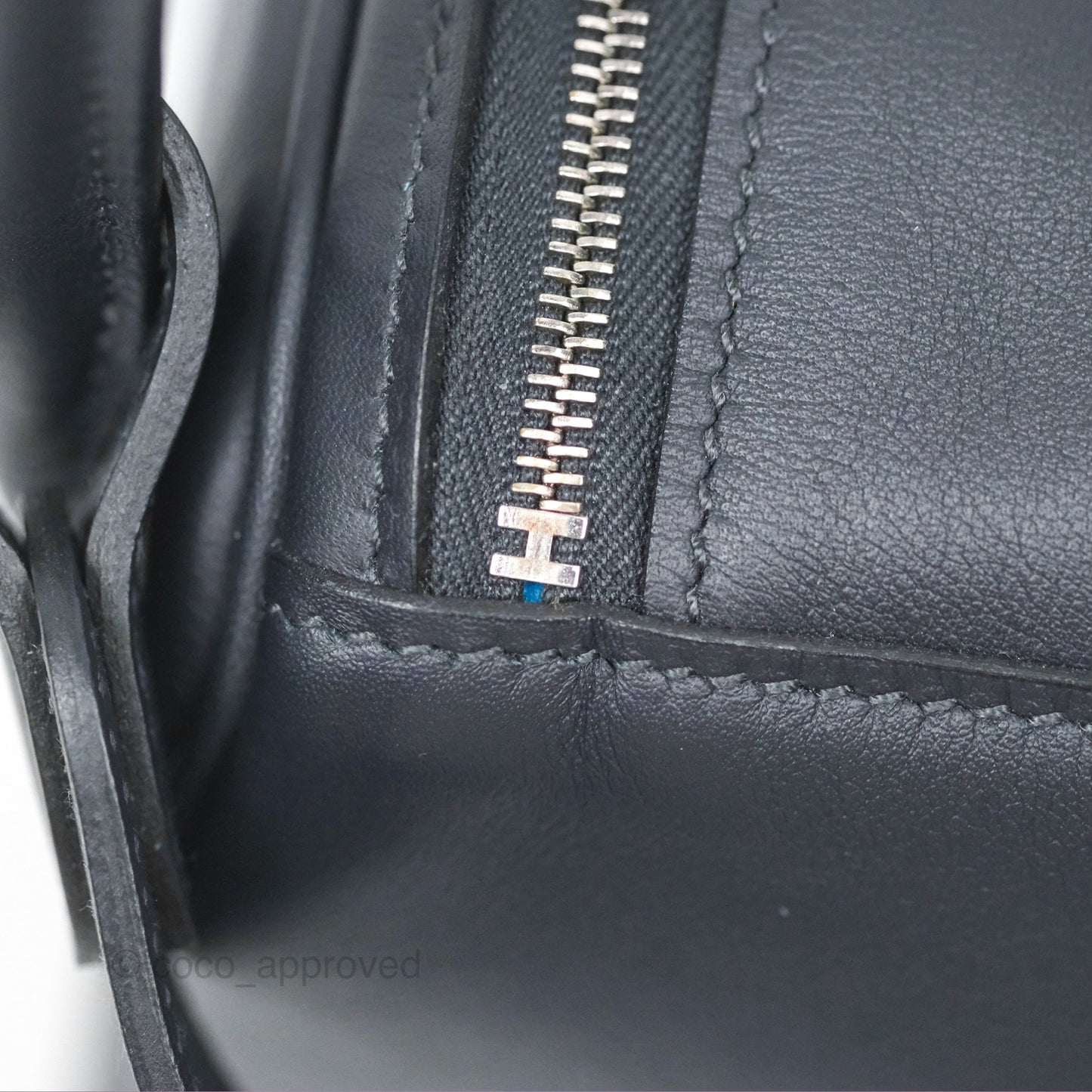 Hermès Lindy 26 Caban/Bleu Frida Swift Palladium Hardware