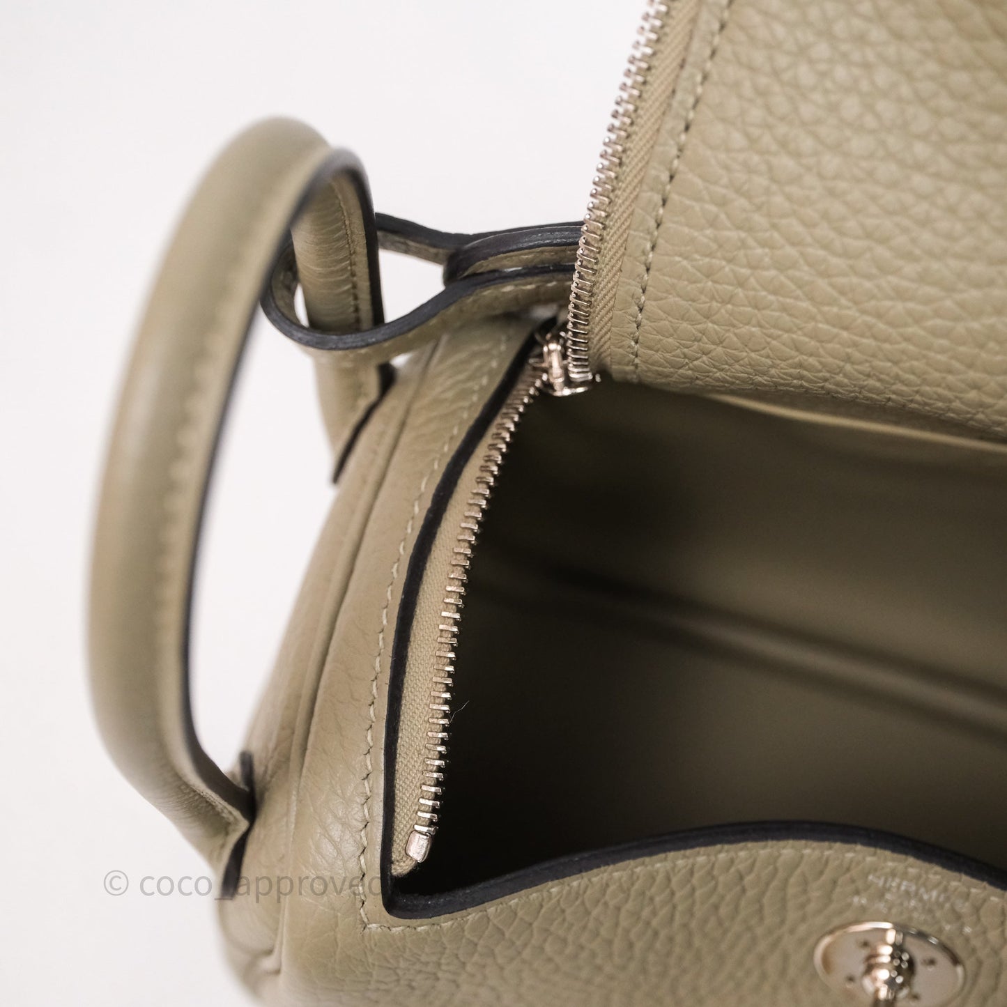 Hermès Mini Lindy 20 Sauge Q1 Clemence Palladium Hardware