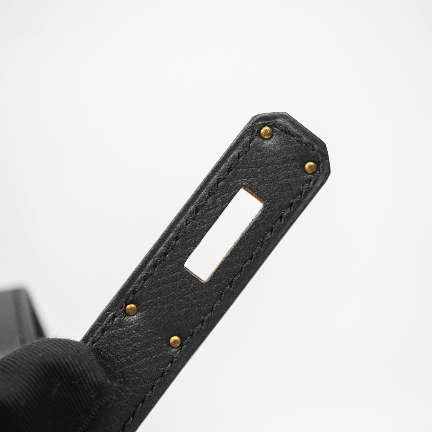 Hermès Kelly 28 Black Epsom Gold Hardware