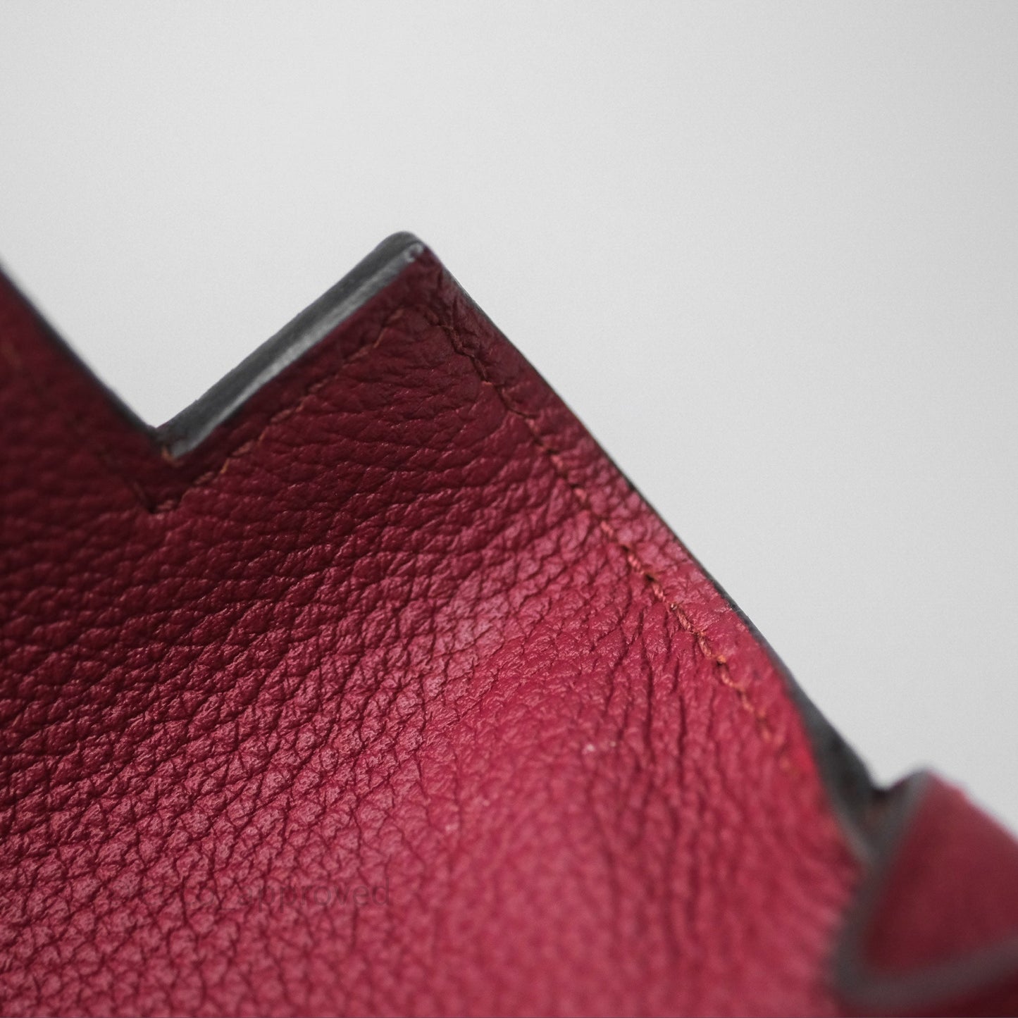 Hermès Kelly 32 Retourne Rouge Grenat K1 Togo Gold Hardware