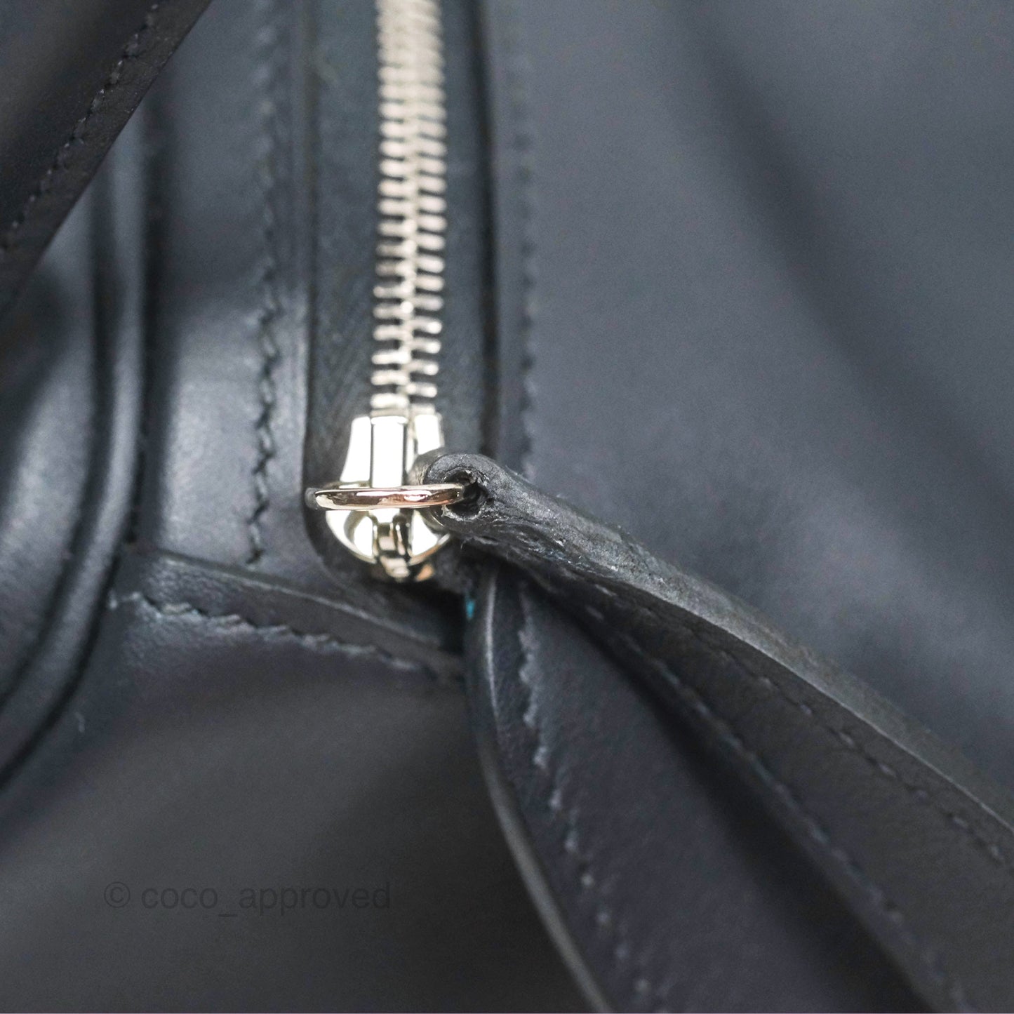 Hermès Lindy 26 Caban/Bleu Frida Swift Palladium Hardware