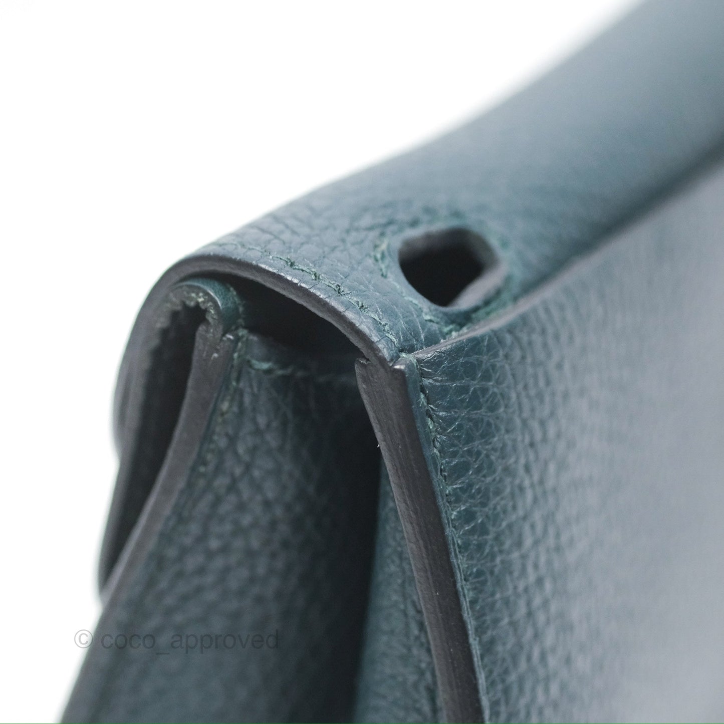 Hermès Halzan 25 Taurillon Clemence 60 Vert Cypres Gold Hardware