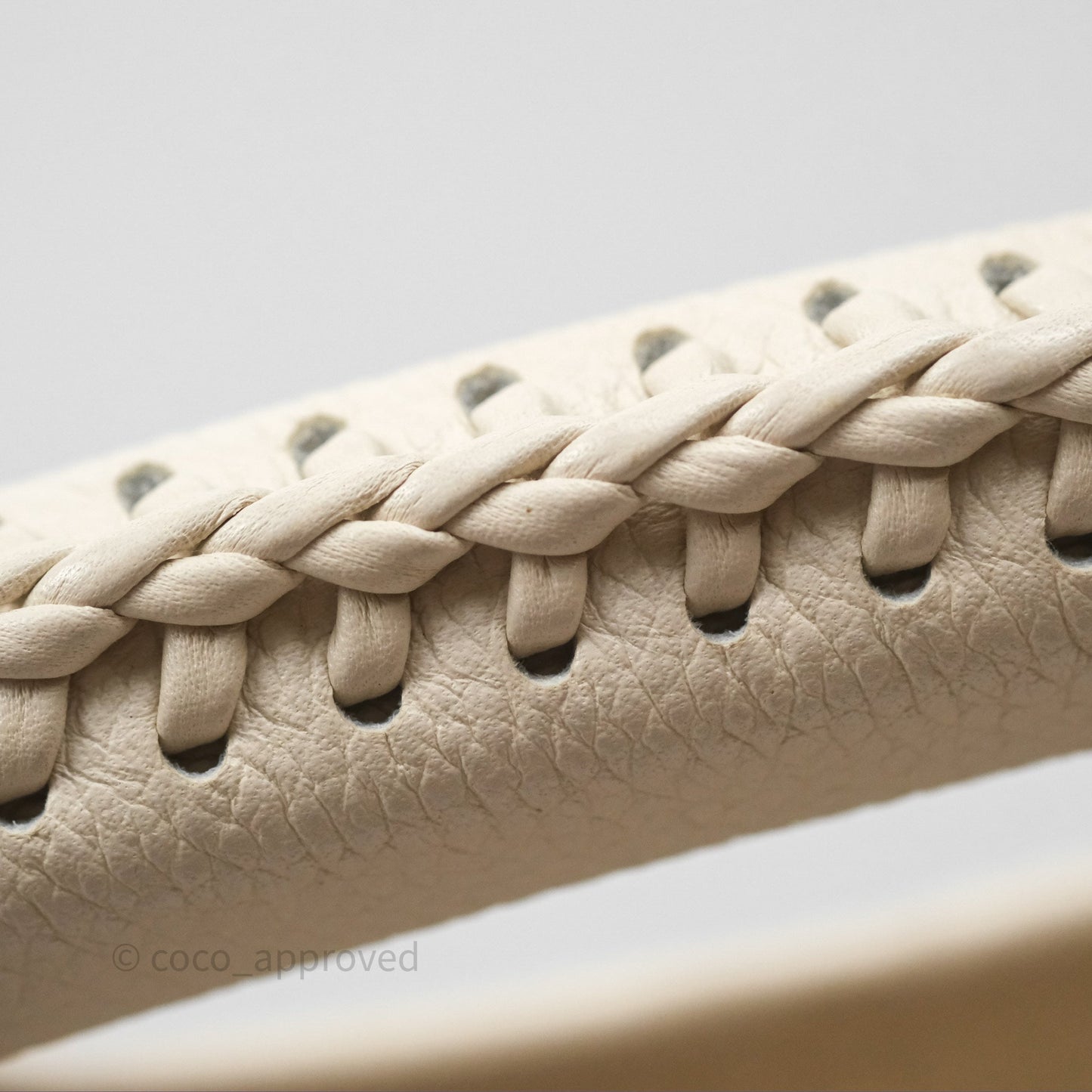 Louis Vuitton Artsy Monogram Empreinte MM Ivory