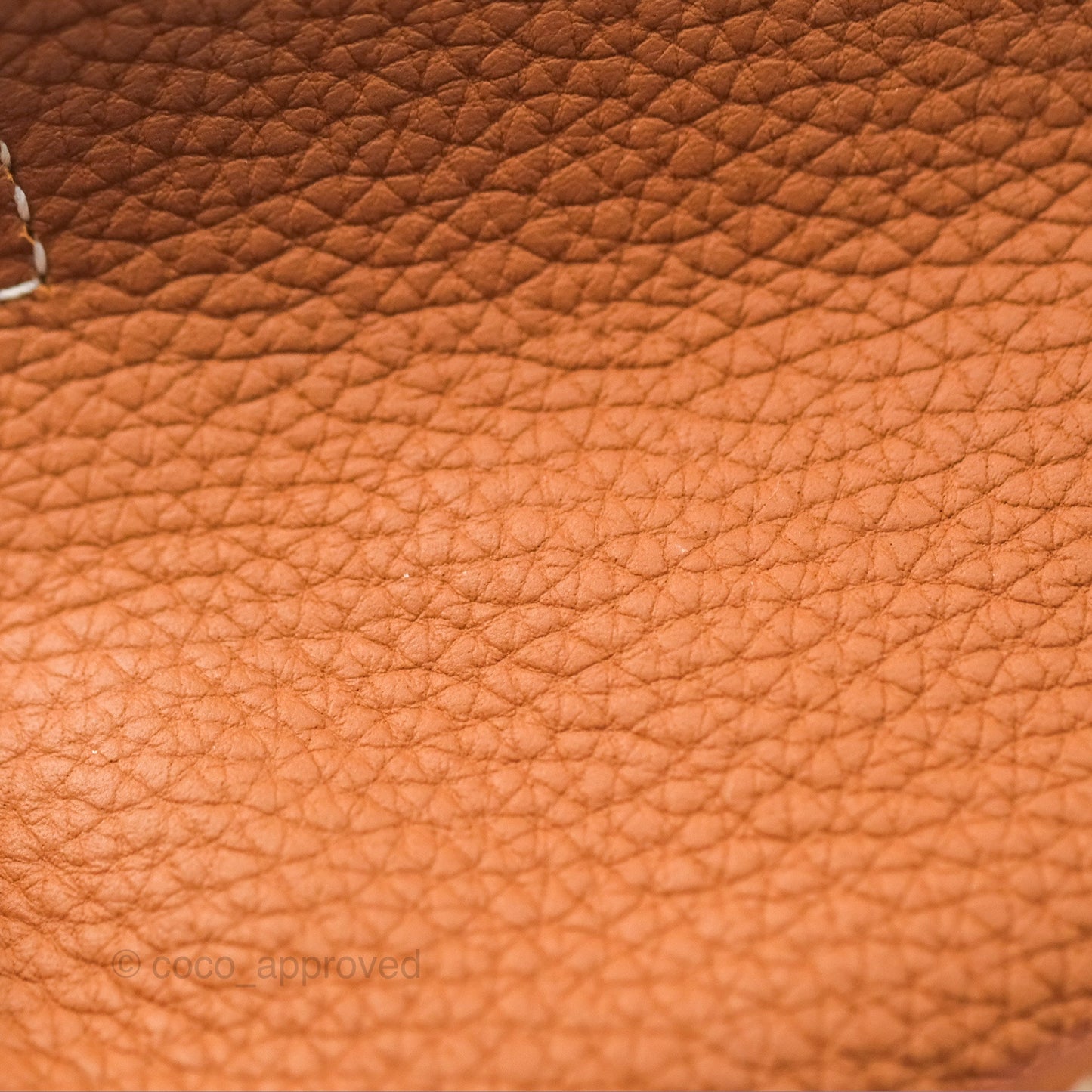 Hermès Kelly 28 Retourne Gold Togo Gold Hardware