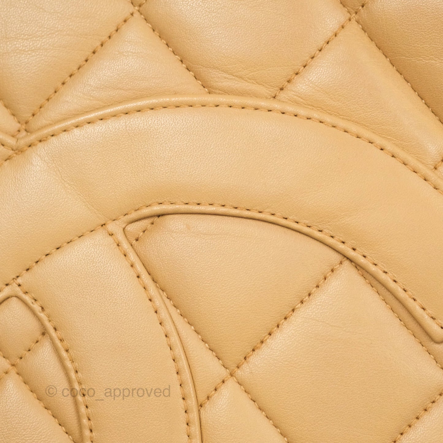 Chanel Vintage Medallion CC Beige Lambskin Tote Bag Gold Hardware