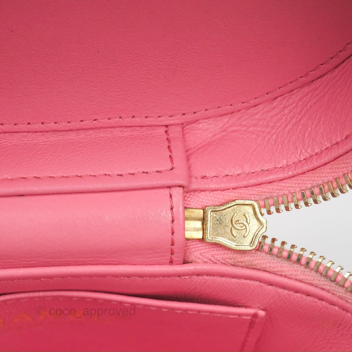 Chanel Small Quilted Top Handle Vanity Case Pink Lambskin Gold Hardware