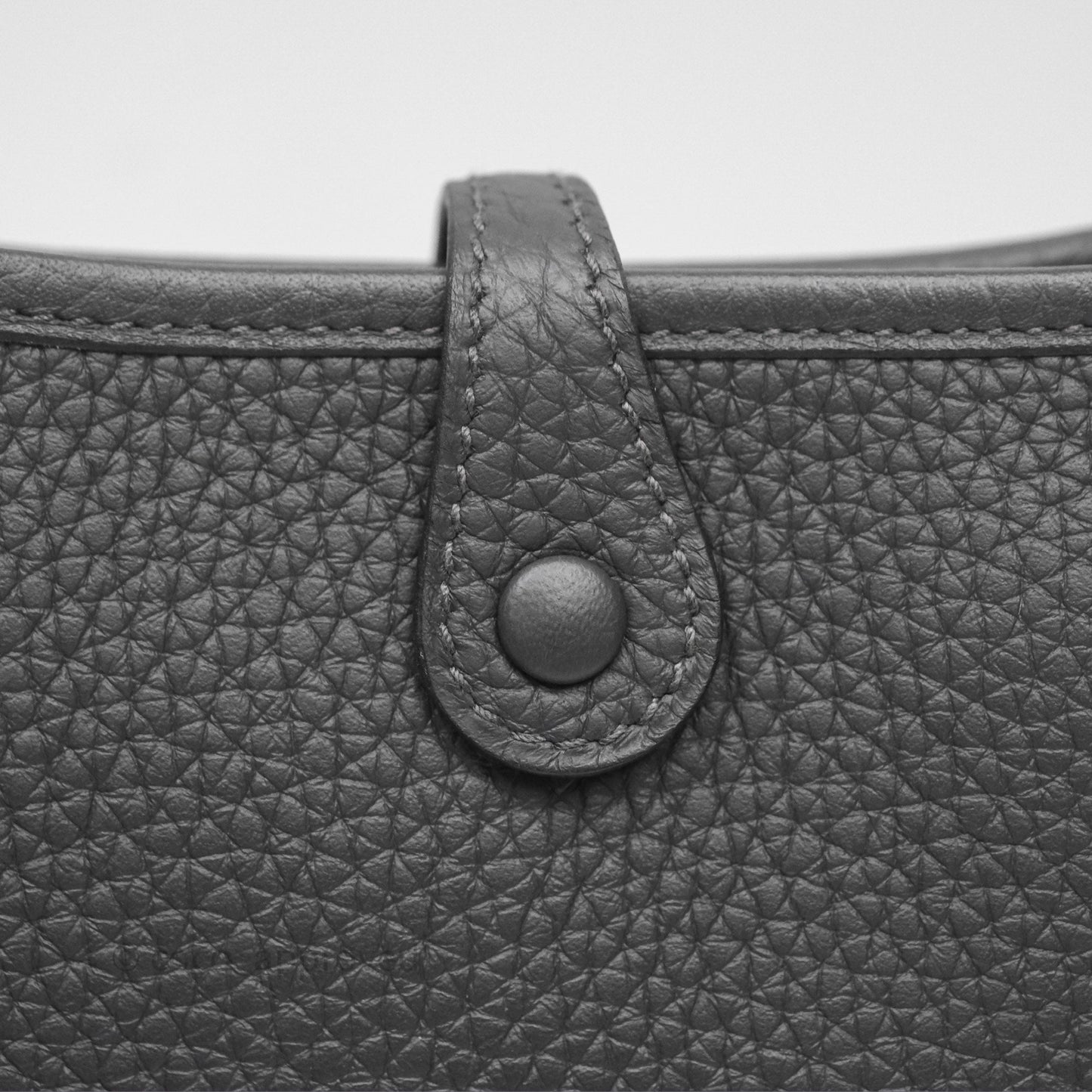Hermès Mini Evelyne 16 Dark Bronze O0 Clemence Palladium Hardware