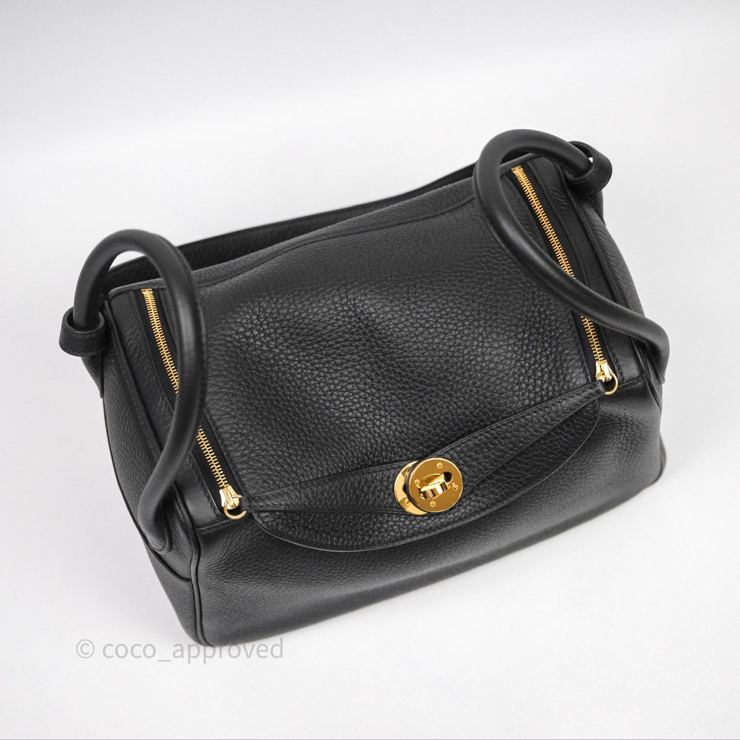 Hermes Lindy 26 Black Noir 89 Clemence Gold Hardware