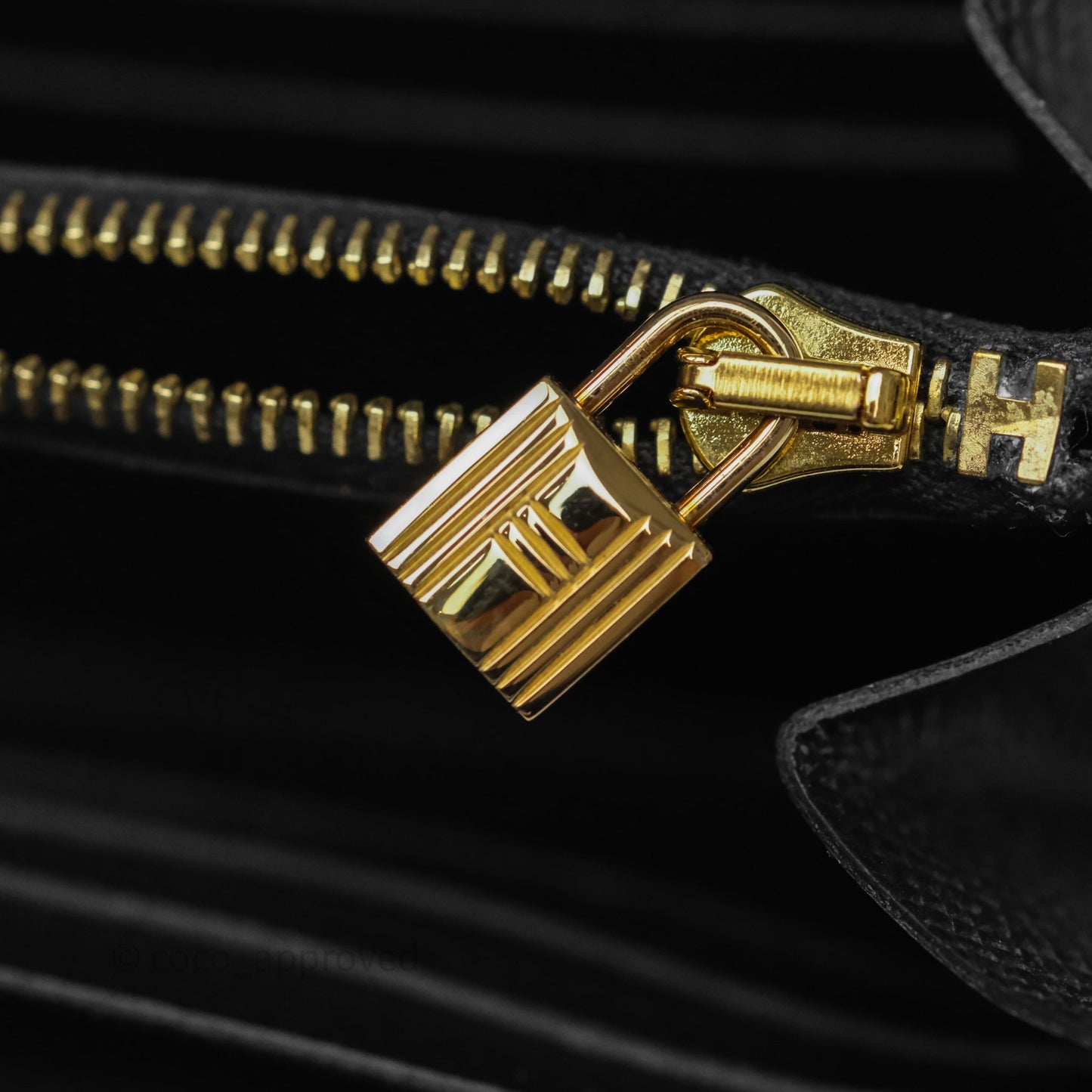 Hermès Kelly Wallet Black Noir 89 Epsom Gold Hardware