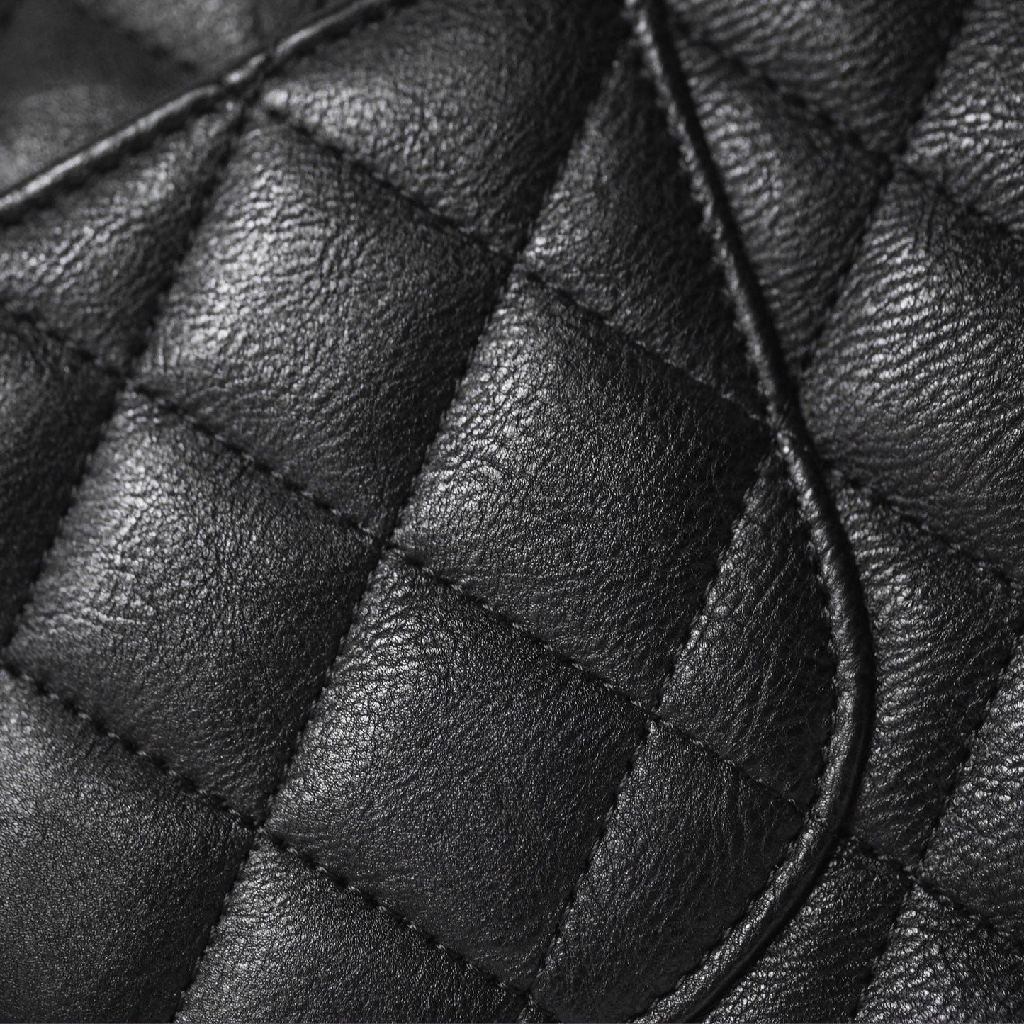 Chanel Classic Quilted M/L Medium Double Flap So Black Calfskin