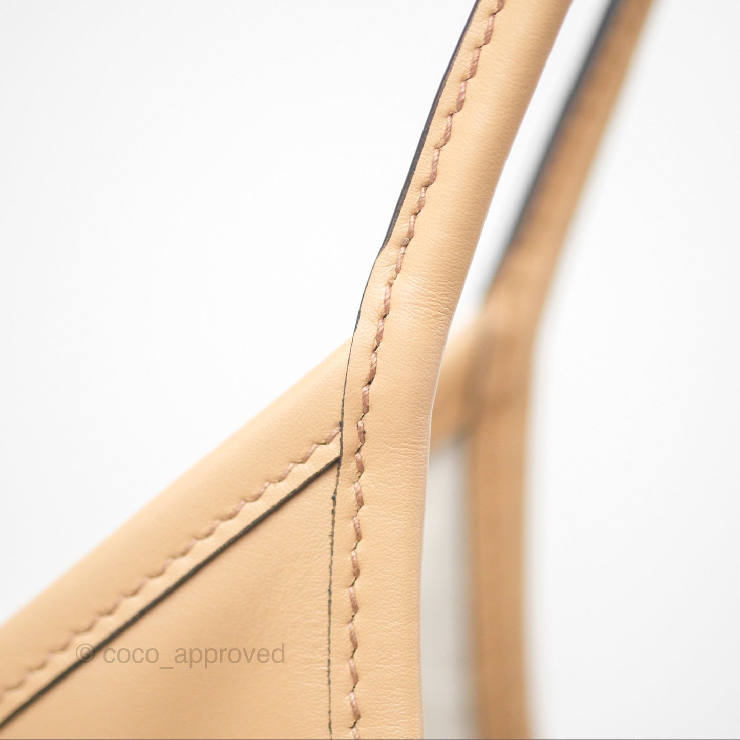 Miu Miu Ivy Leather Bag Beige