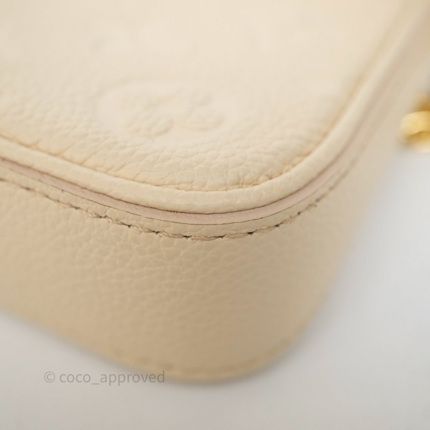 Louis Vuitton Easy Pouch On Strap Crème Monogram Empreinte Leather
