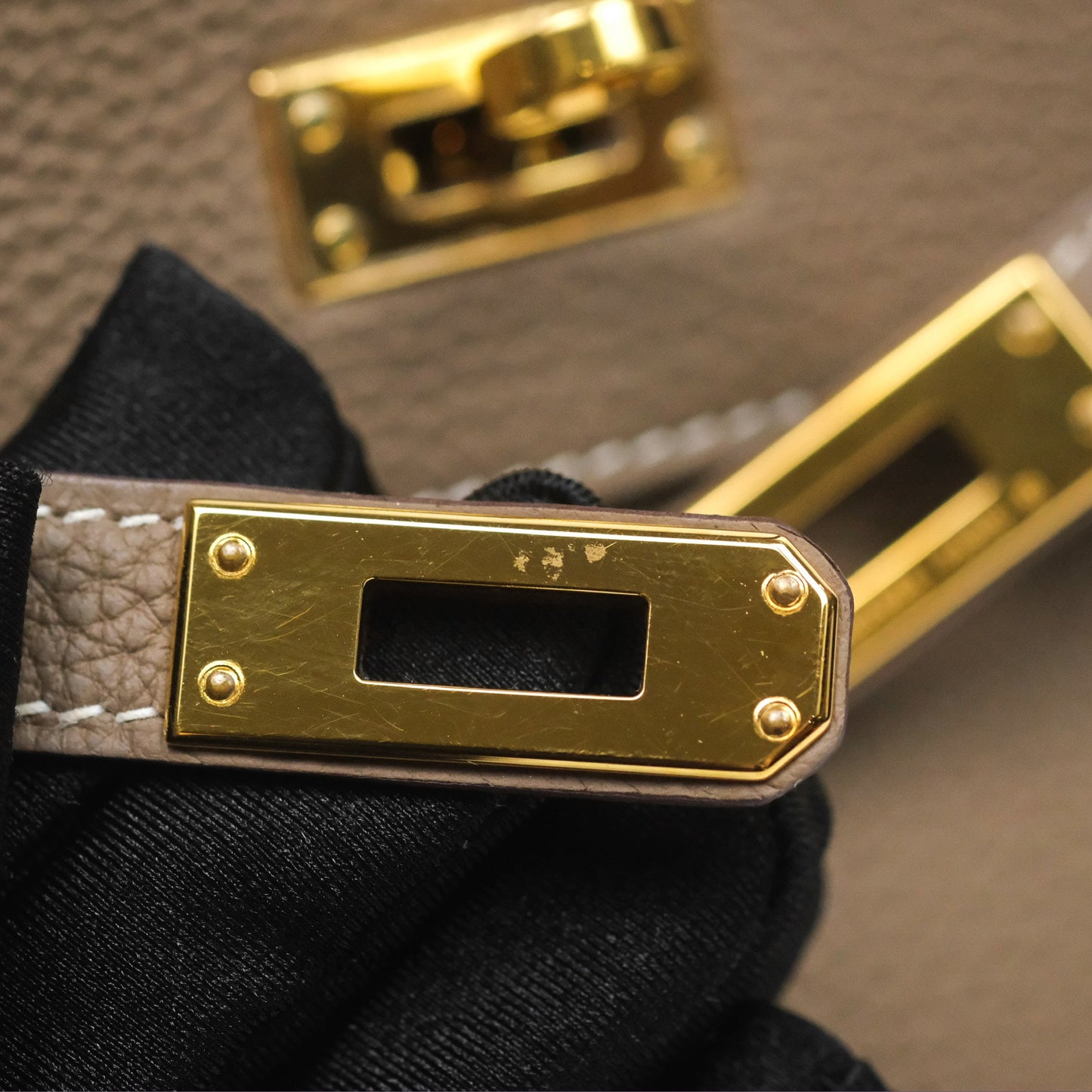 Hermès Retourne Kelly 25 Etoupe 18 Togo Gold Hardware