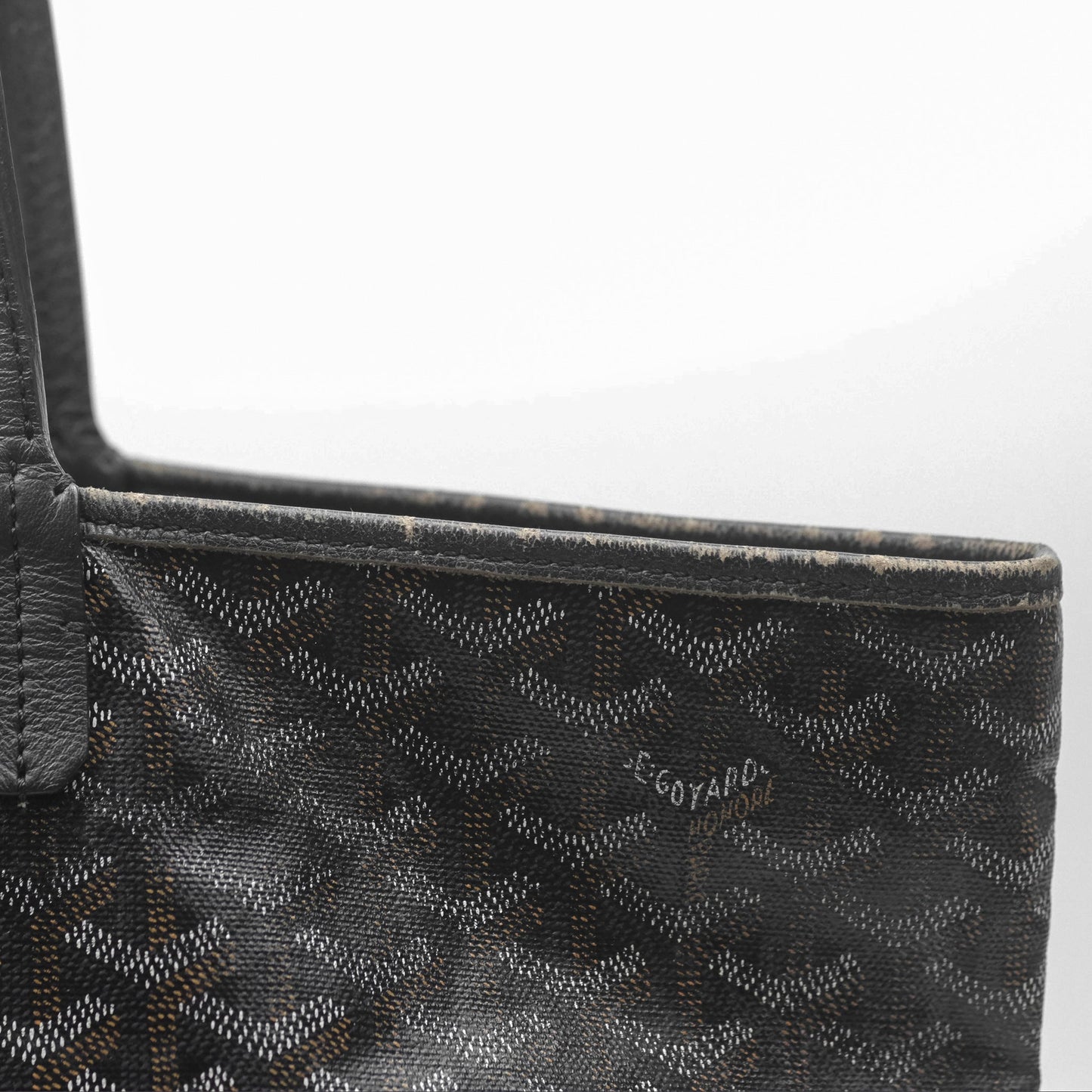 Goyard Saint Louis Black Goyardine Canvas PM⁣⁣⁣⁣⁣⁣⁣⁣⁣⁣⁣⁣⁣⁣⁣⁣