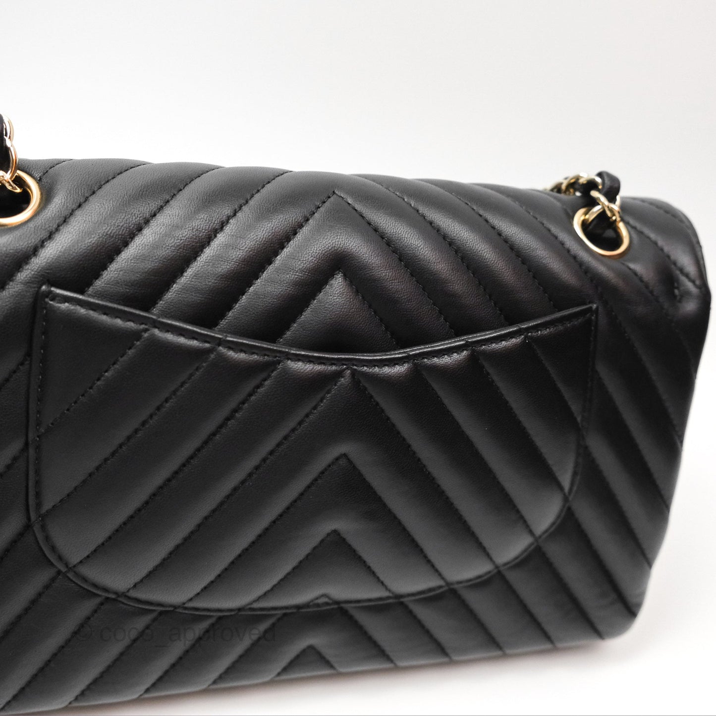 Chanel Classic M/L Medium Chevron Double Flap Black Lambskin Gold Hardware