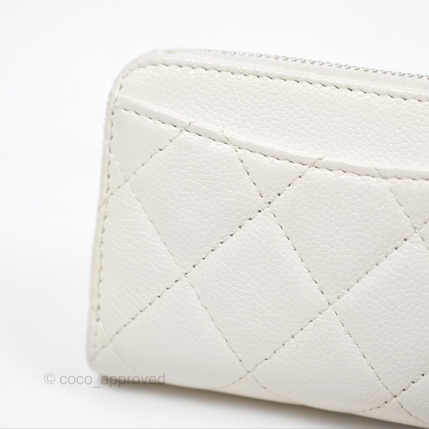 Chanel Classic Zipped Coin Purse White Caviar Gold Hardware