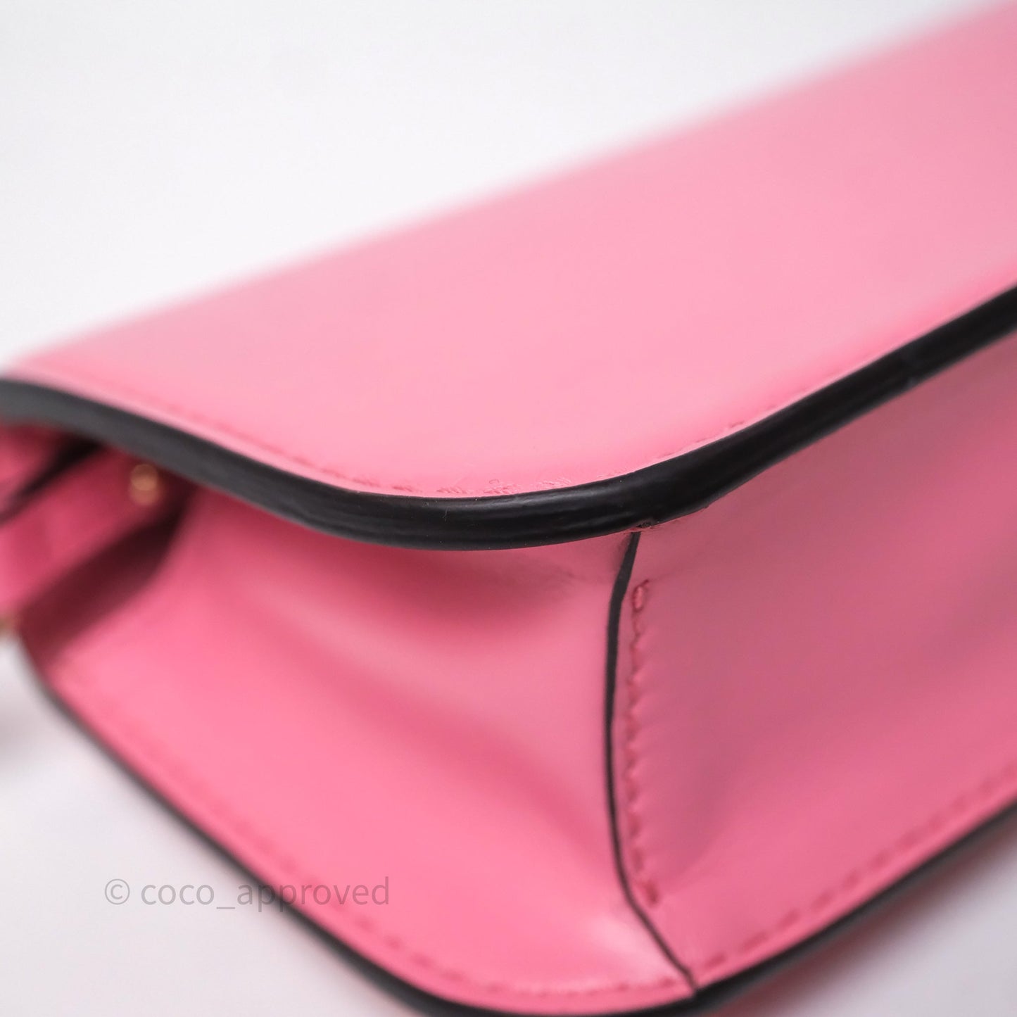 Valentino Garavani Locò Small Shoulder Bag Pink Calfskin Gold Hardware