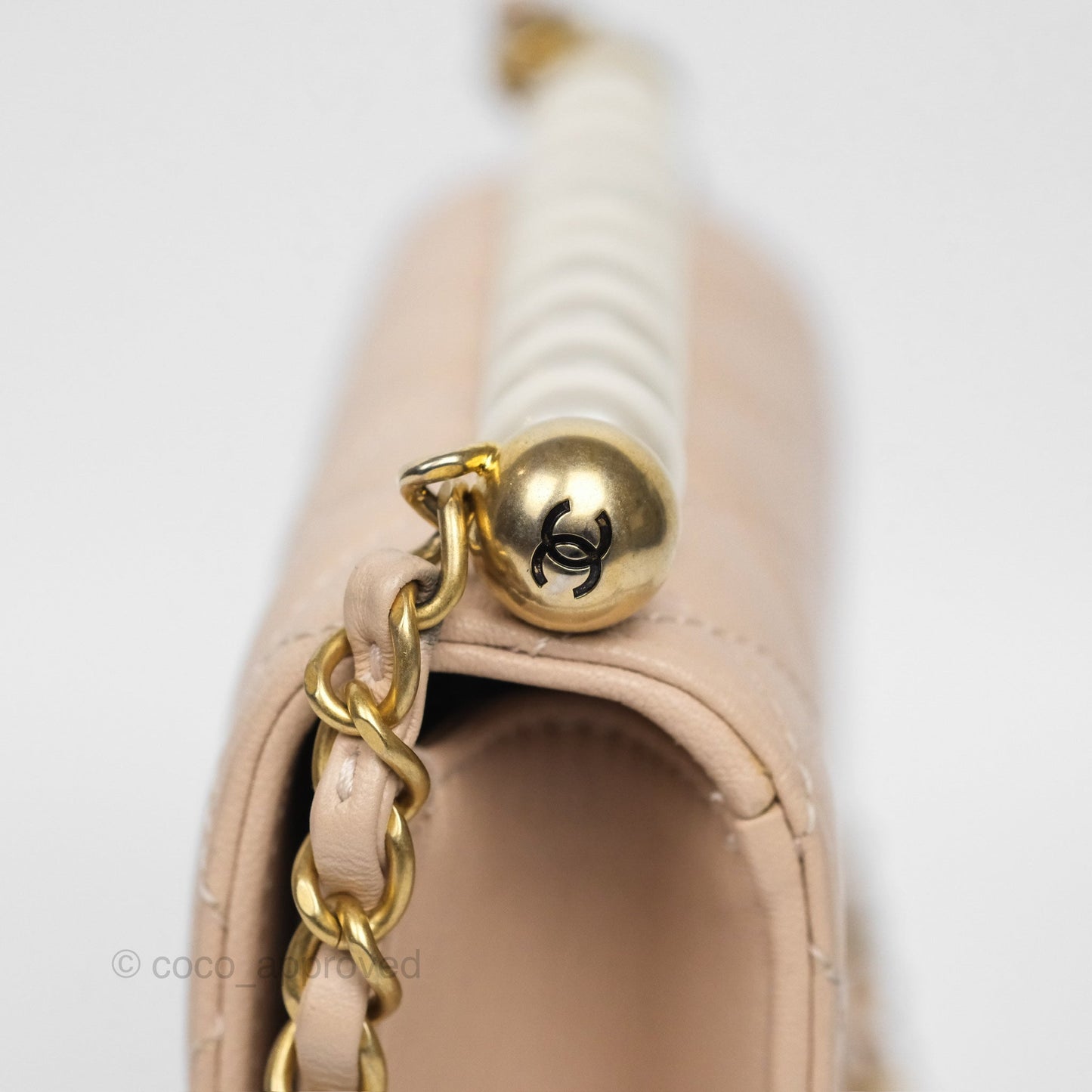 Chanel Quilted Chic Pearls Flap Beige Pink Goatskin Aged Gold Hardware