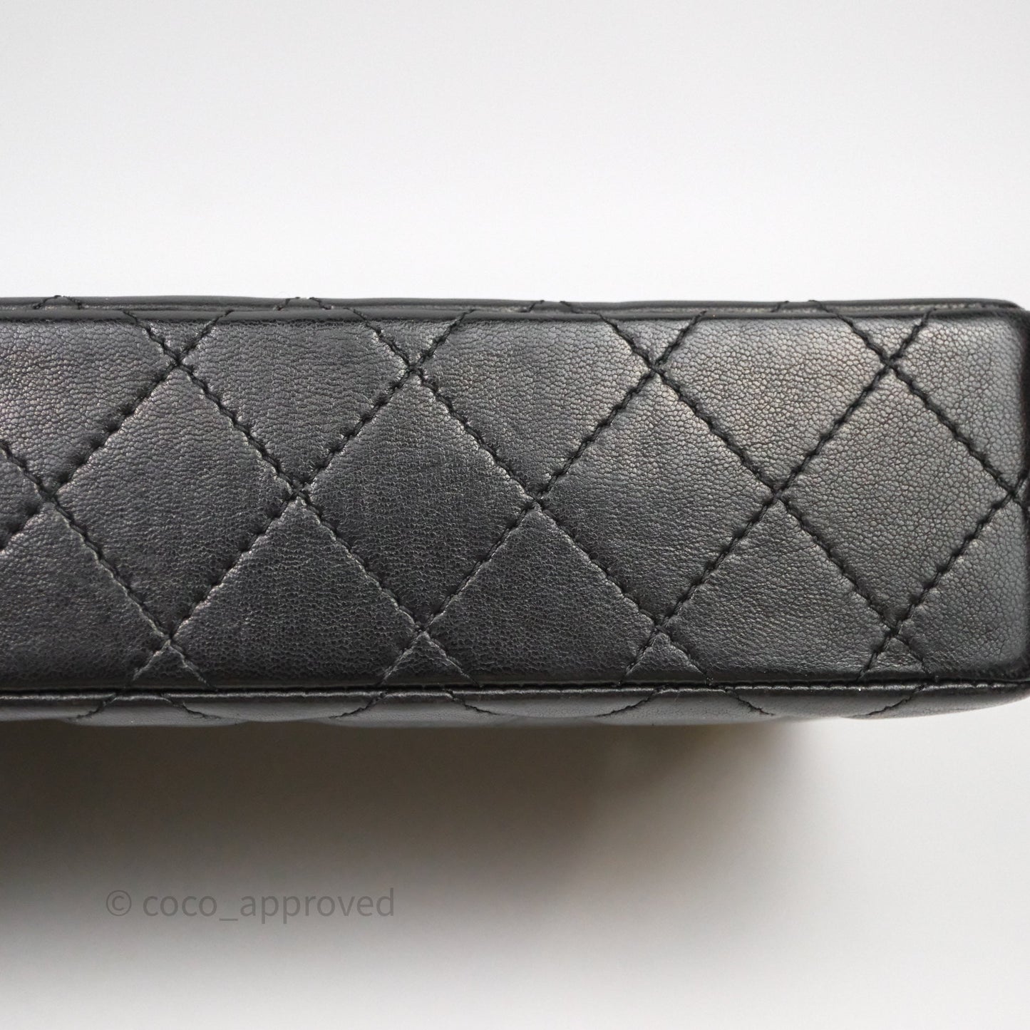 Chanel Quilted Vintage Flap Bag Lambskin Black 24K Gold Hardware
