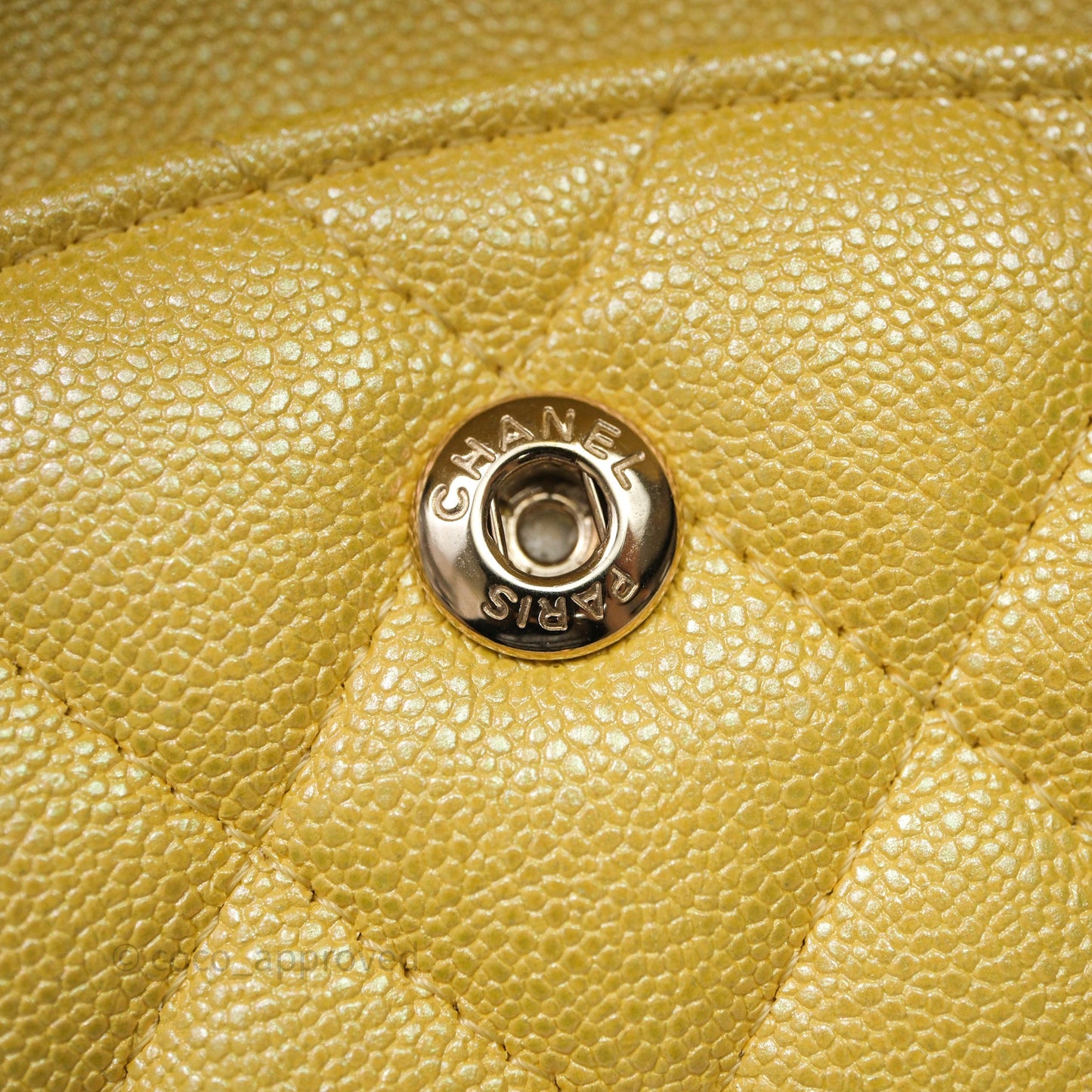 Chanel Classic M/L Medium Flap Quilted Iridescent Yellow Caviar Gold Hardware