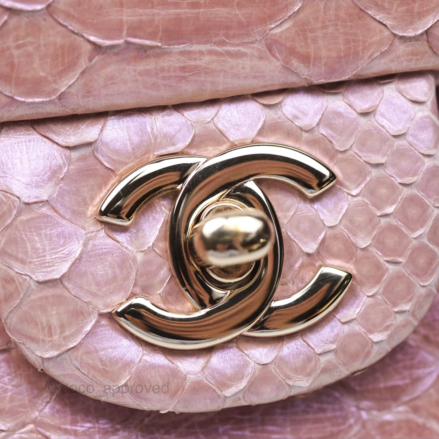 Chanel Classic M/L Medium Flap Quilted Iridescent Pink Python Gold Hardware