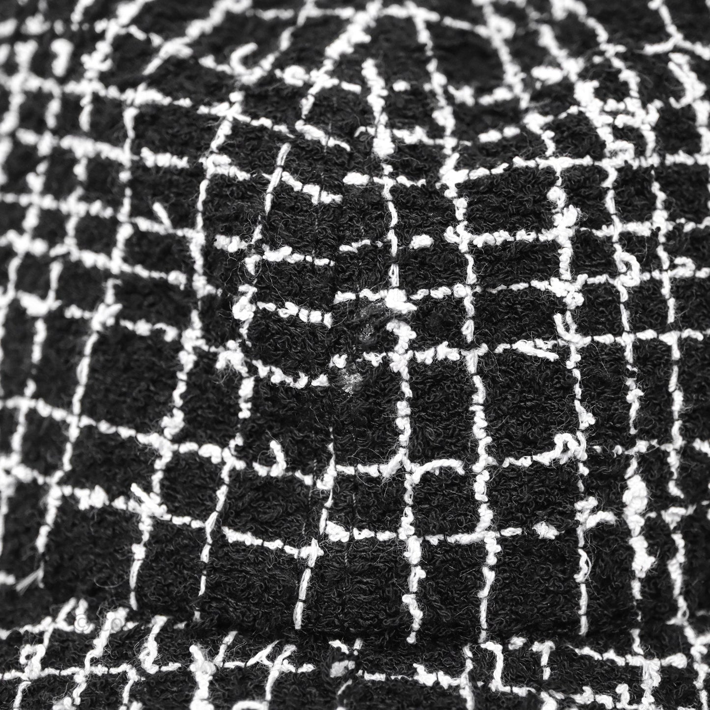 Chanel CC Tweed Cap Black/White