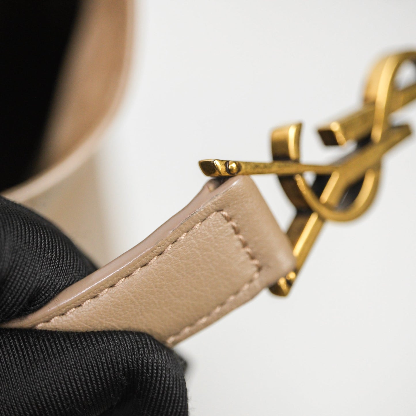 Saint Laurent LE 5 à 7 Supple Large Dusty Grey Grained Leather Gold Hardware