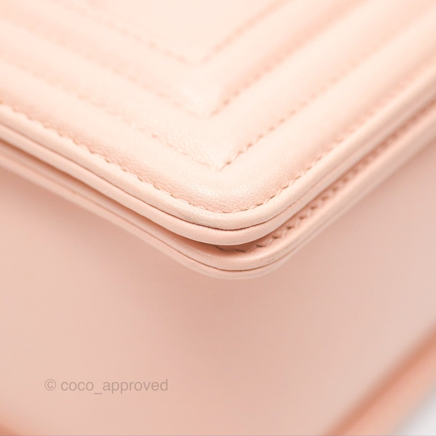 Chanel Quilted New Medium Boy Pink Lambskin Ruthenium Hardware