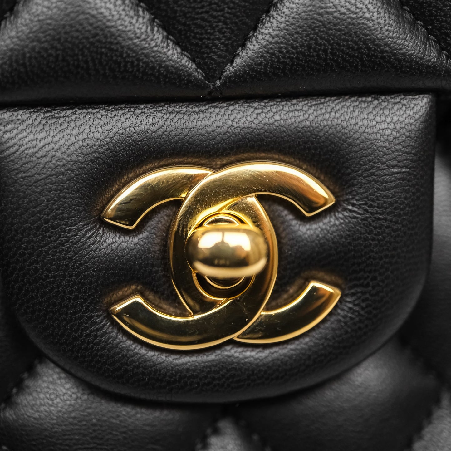 Chanel Classic M/L Medium Flap Quilted Black Lambskin Gold Hardware