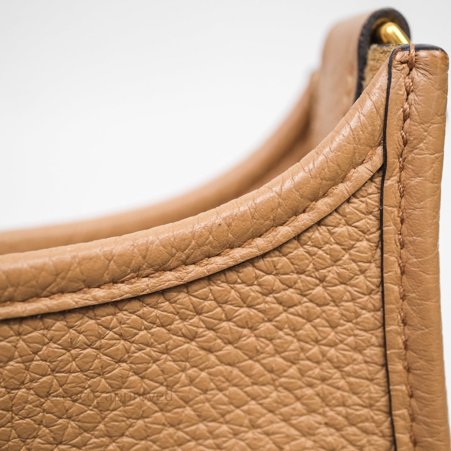 Hermès Mini Evelyne 16 Chai 0M Clemence Gold Hardware