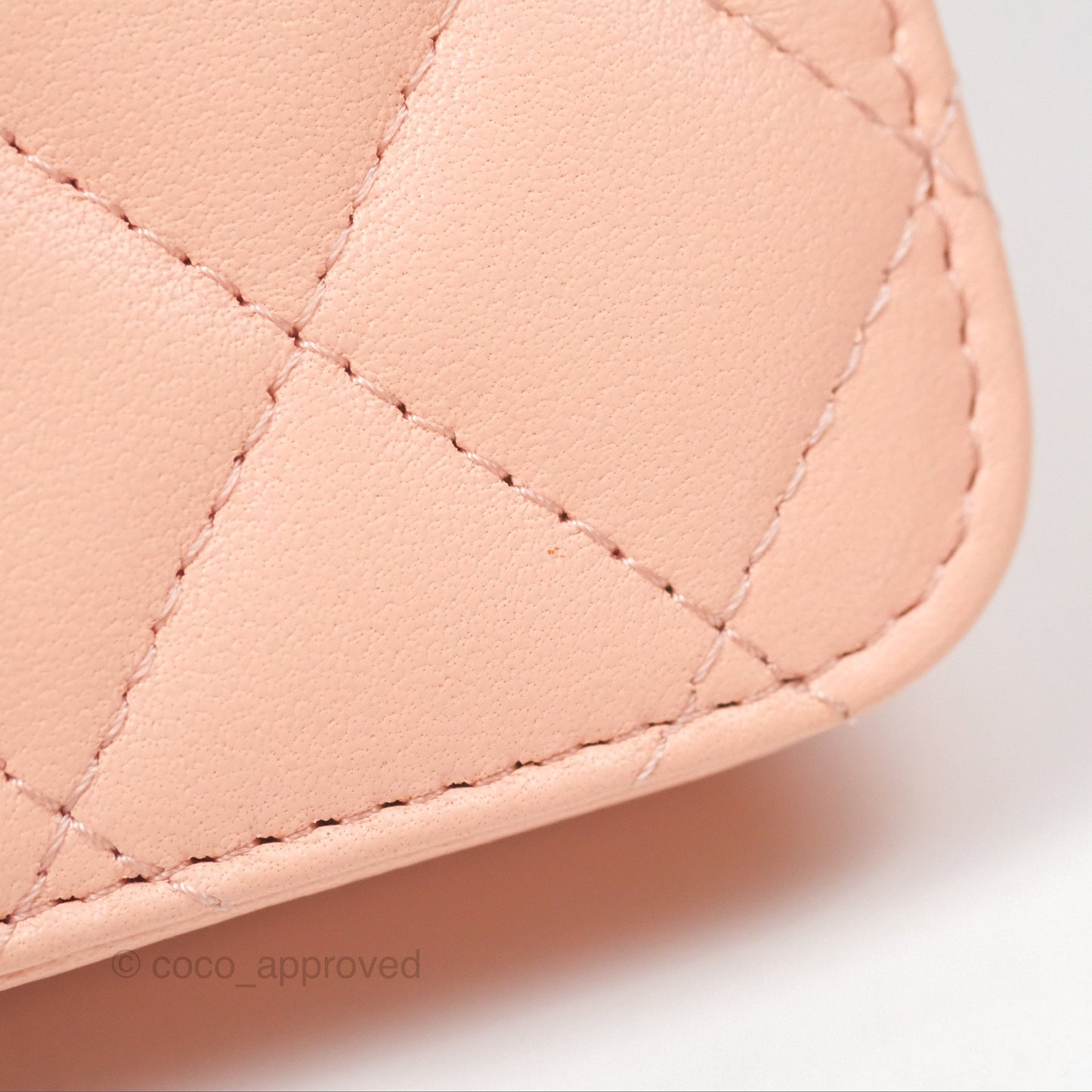 Chanel Pearl Crush Card Holder Pink Beige Lambskin Aged Gold Hardware