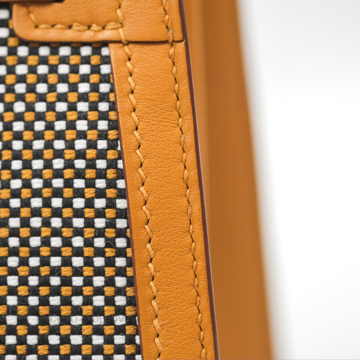 Hermès Kelly Sellier 28 Quadrille Black/White/Desert Sesame Swift