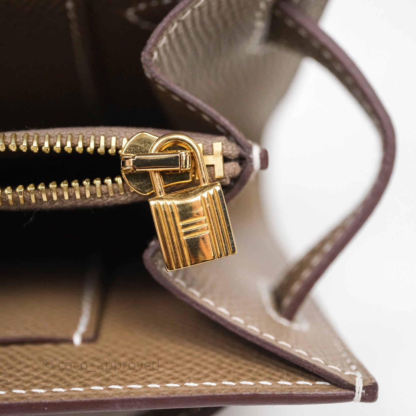 Hermès Kelly To Go Wallet Etoupe 18 Epsom Gold Hardware