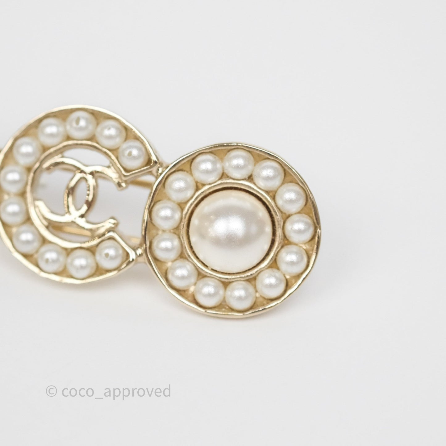 Chanel CC Coco Pearl Hair Clip Gold Tone 21P