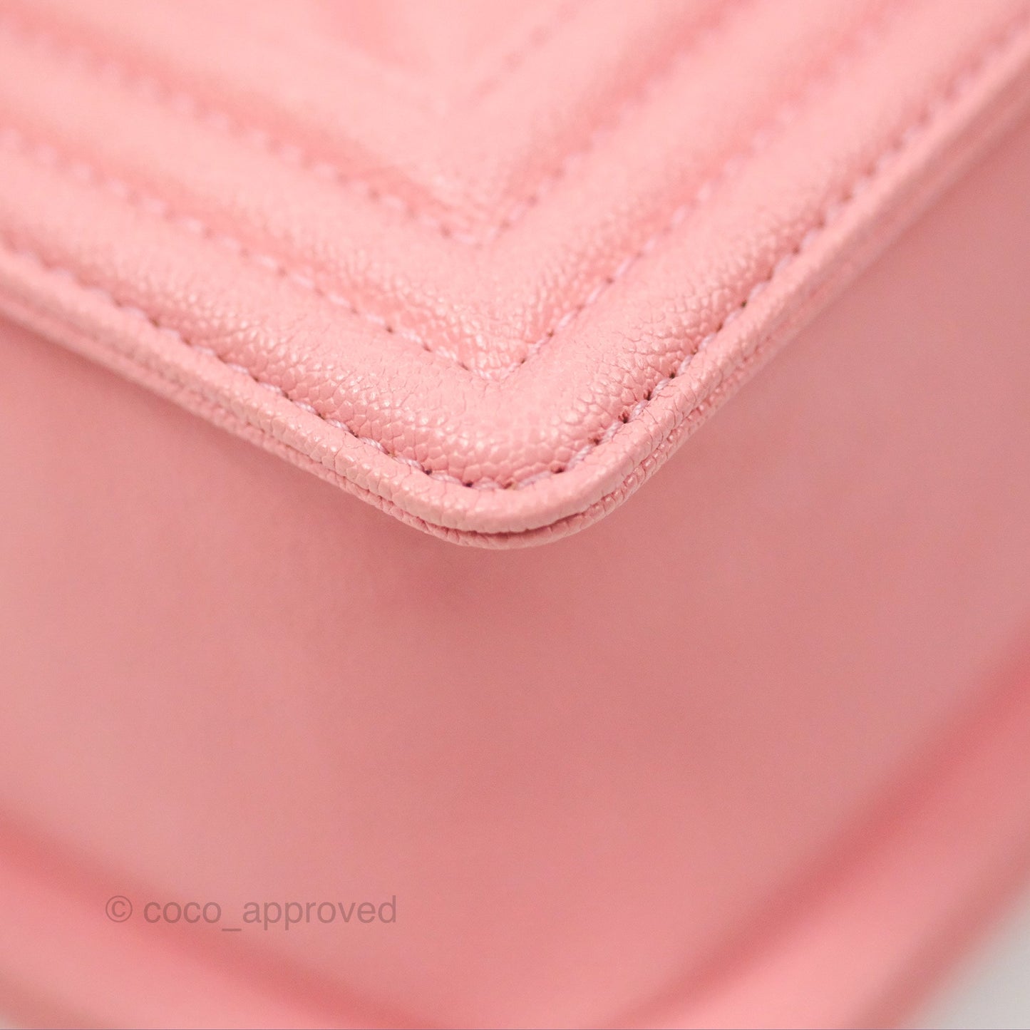 Chanel Boy Chevron Medium Pink Caviar Gold Hardware