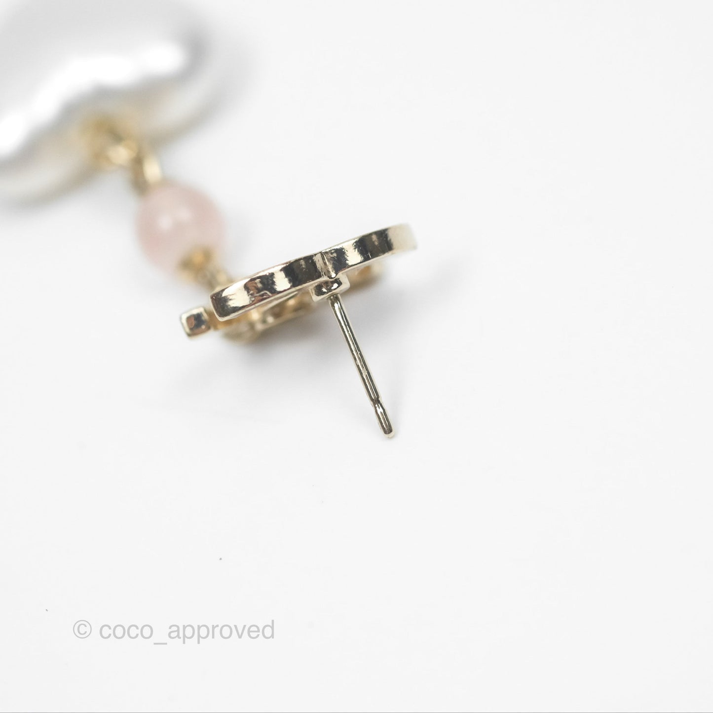 Chanel CC Pink Bead Heart Pearl Crystal CC Drop Earrings Gold Tone 21B