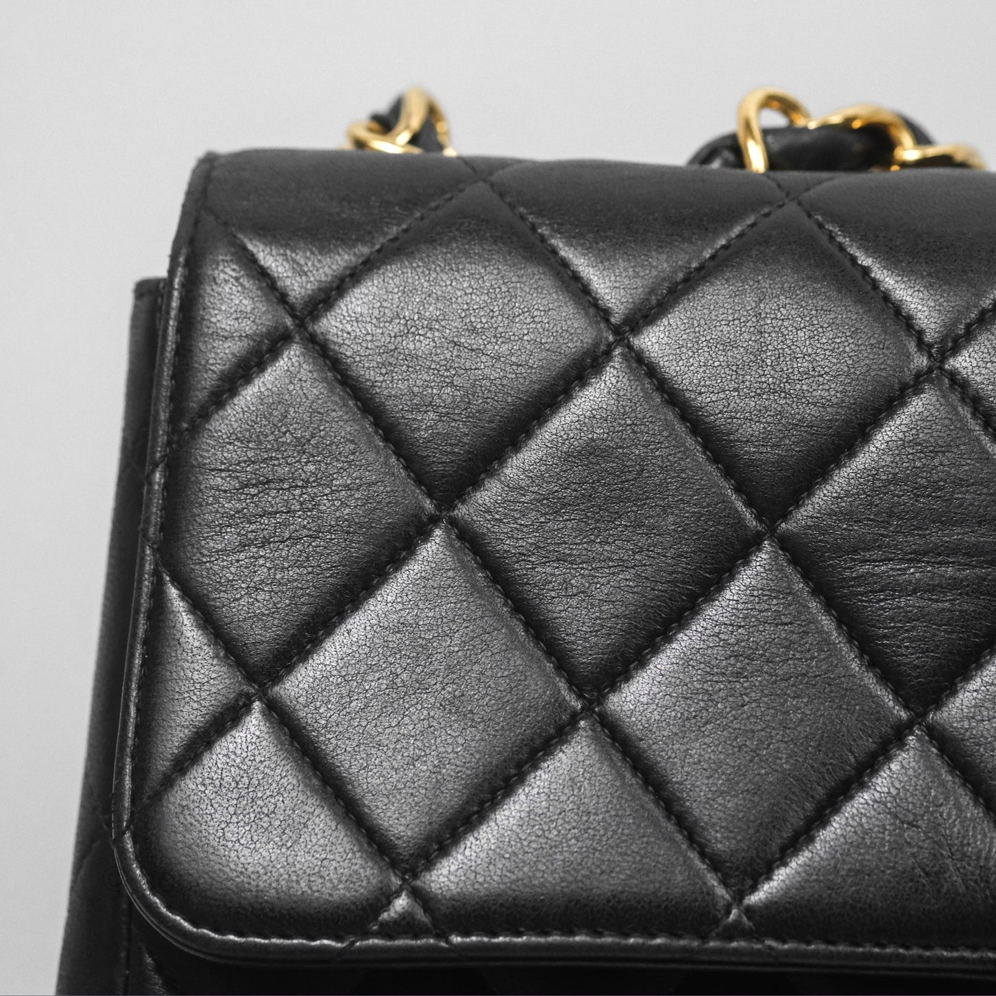 Chanel Vintage Jumbo Single Flap Black Lambskin 24K Gold Hardware