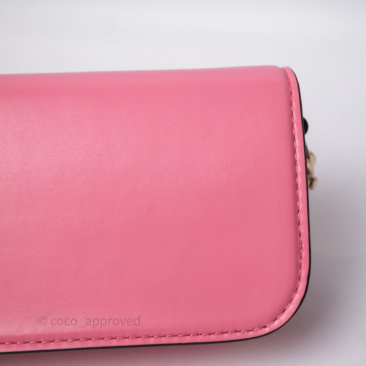 Valentino Garavani Locò Small Shoulder Bag Pink Calfskin Gold Hardware