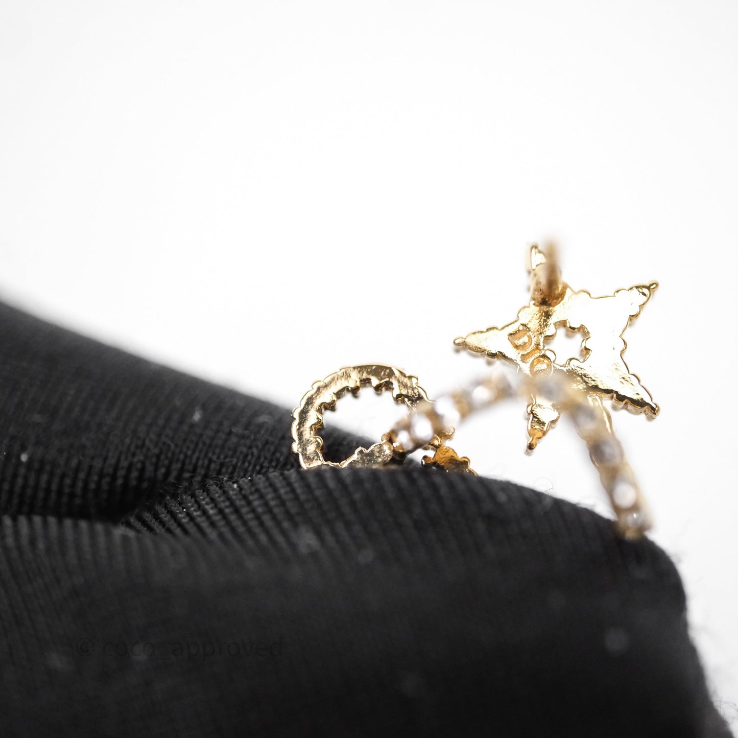 Christian Dior Clair D Lune Earrings Gold