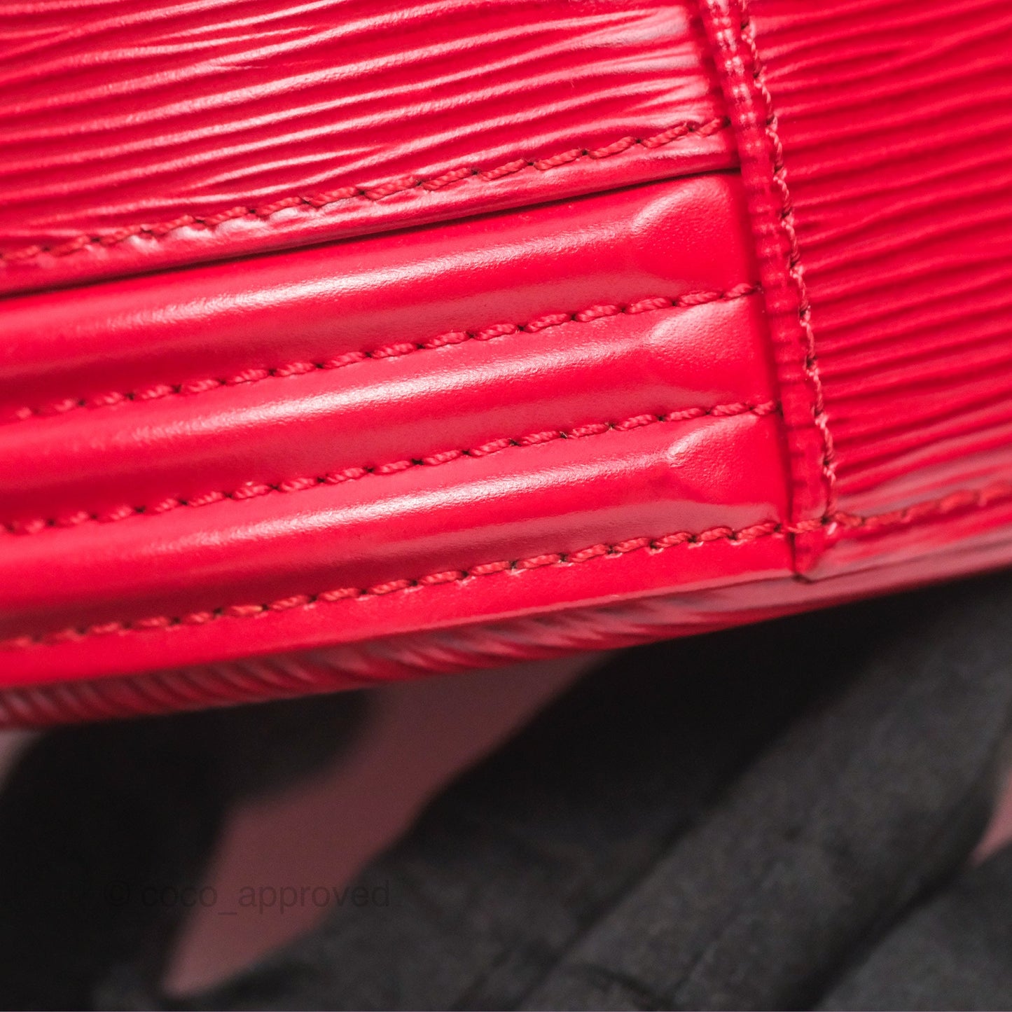 Louis Vuitton Epi Cannes Vanity Handbag Red Gold Hardware